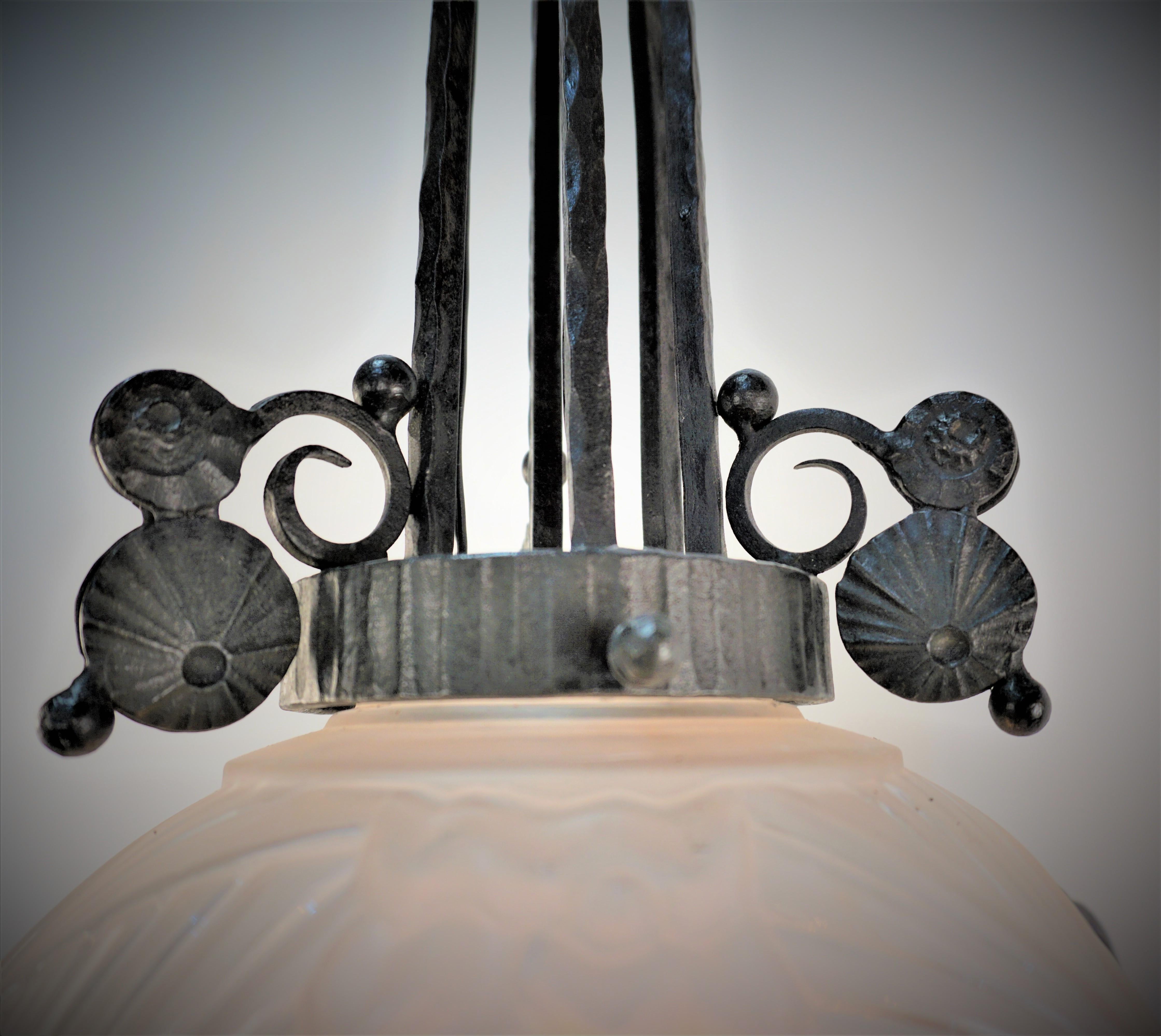 Muller Freres 1920's Art Deco Chandelier 1