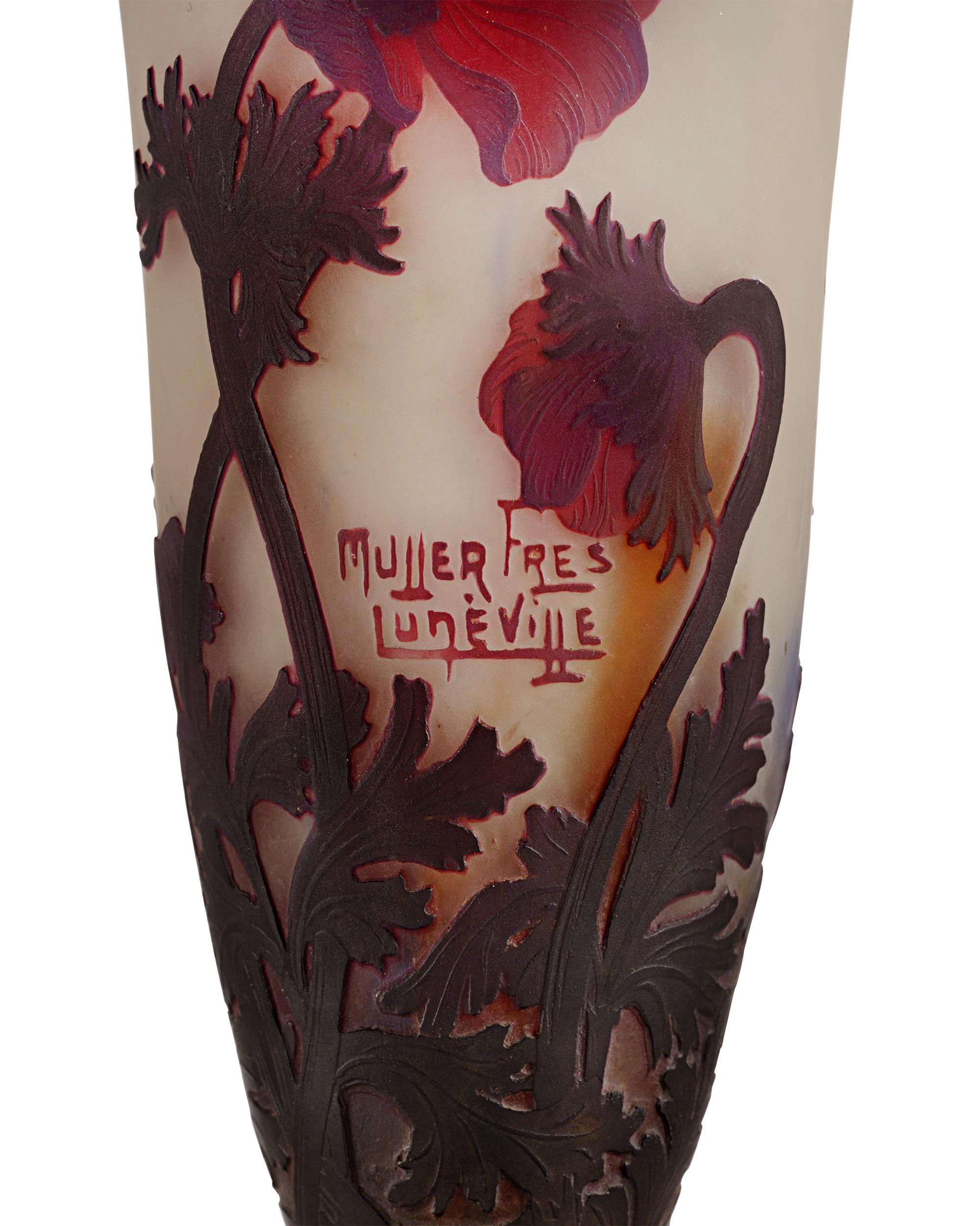 Etched Muller Fréres Anemone Cameo Glass Lamp