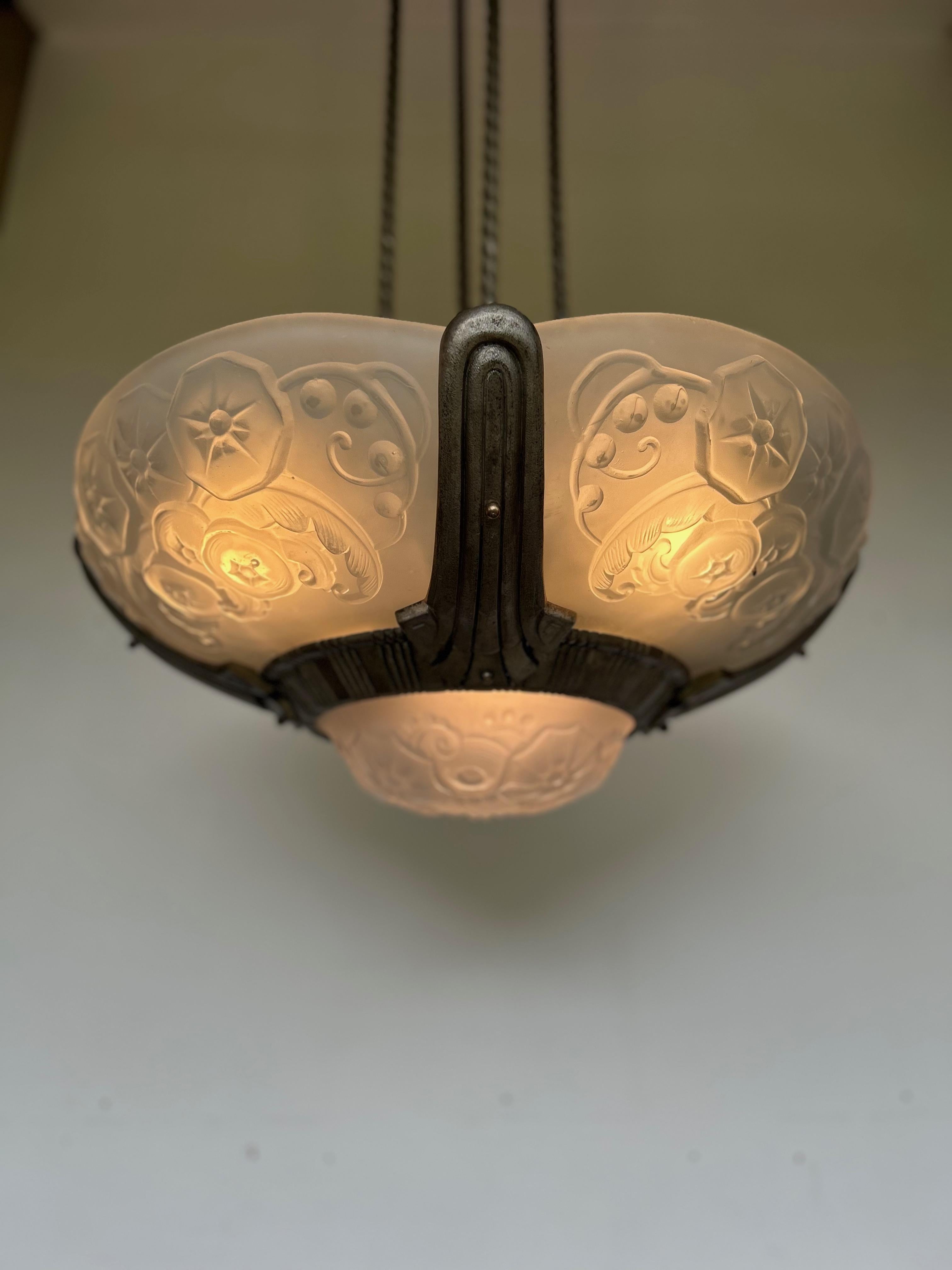 Muller Frères Art Deco Chandelier For Sale 6