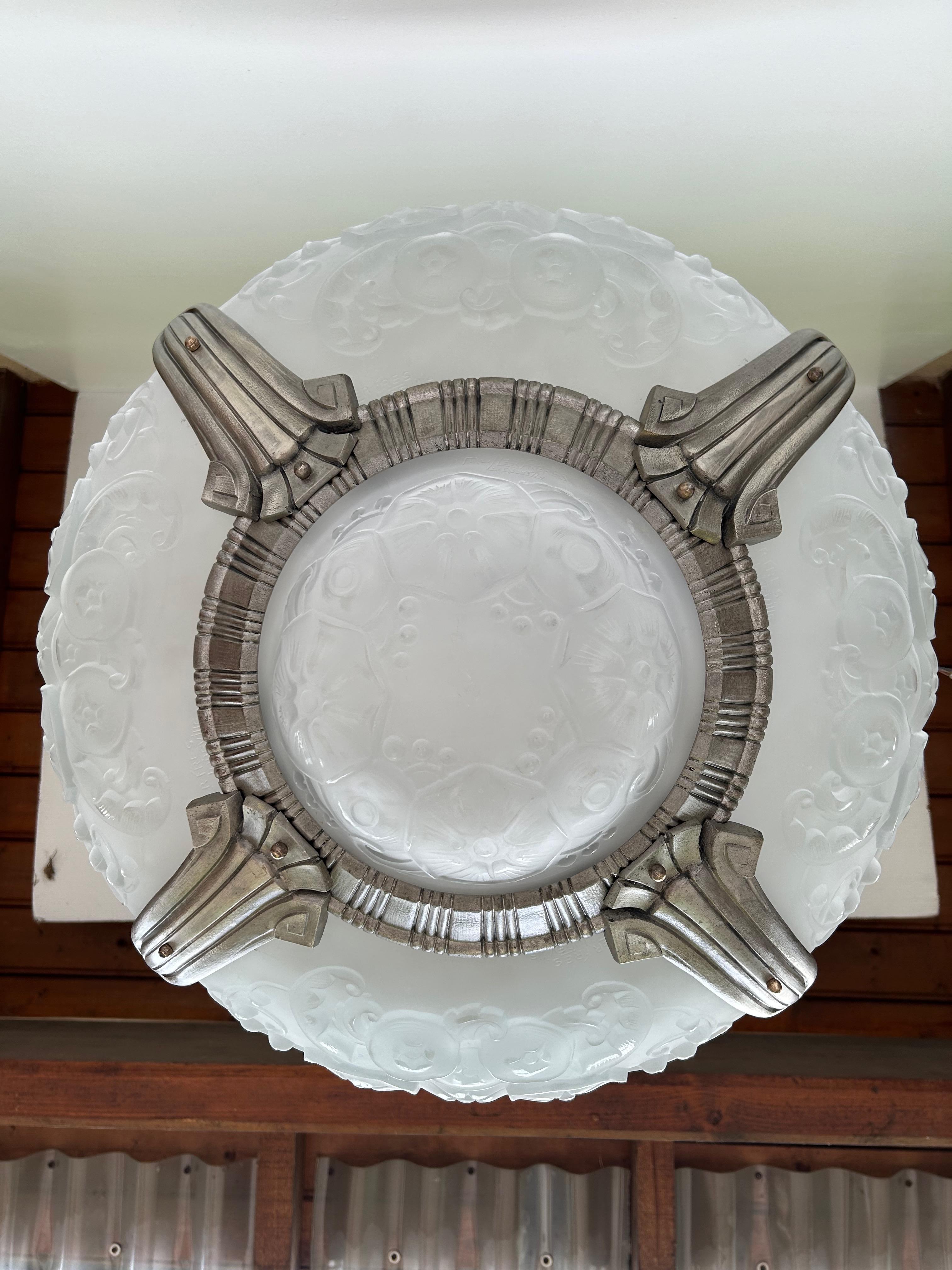 Muller Frères Art Deco Chandelier For Sale 1