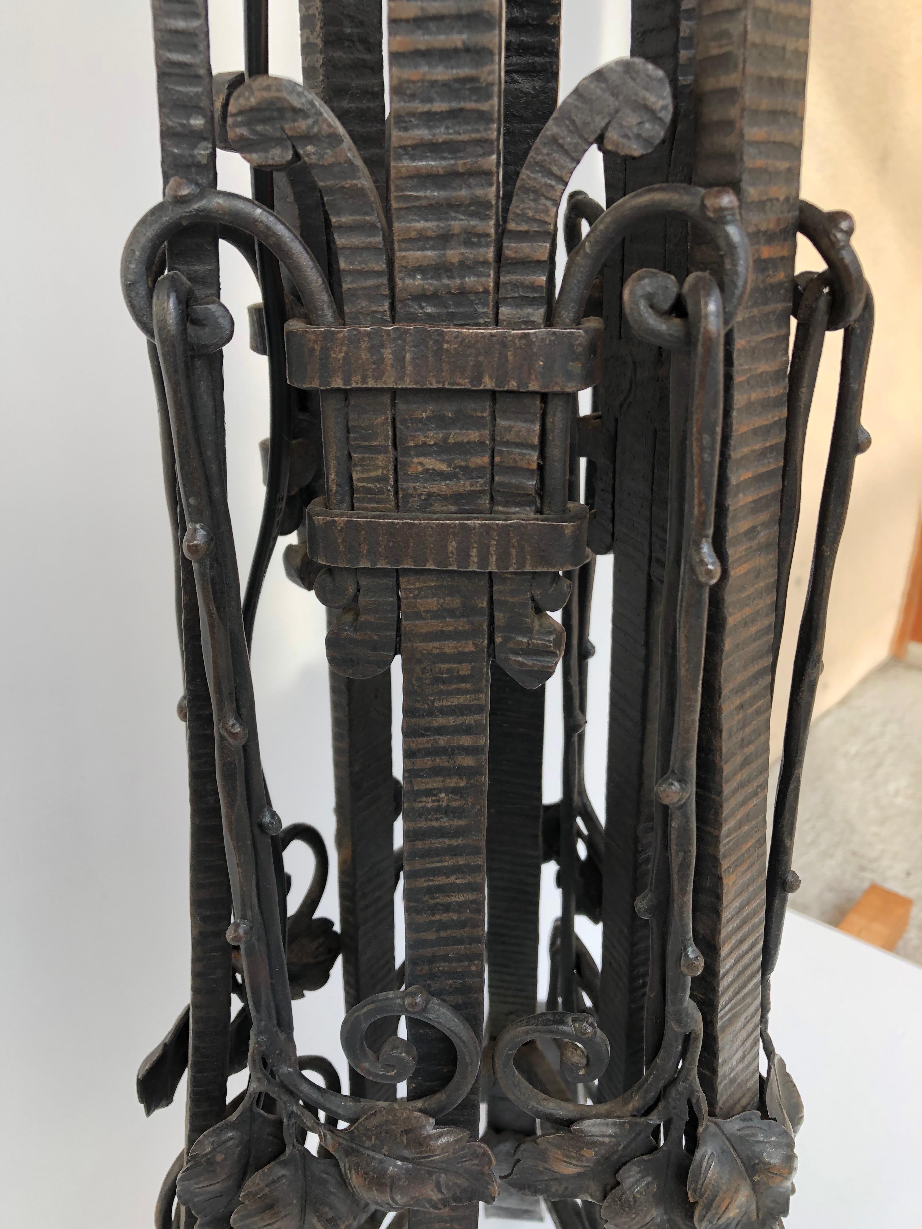 Muller Frères Lampadaire Art Déco en vente 3