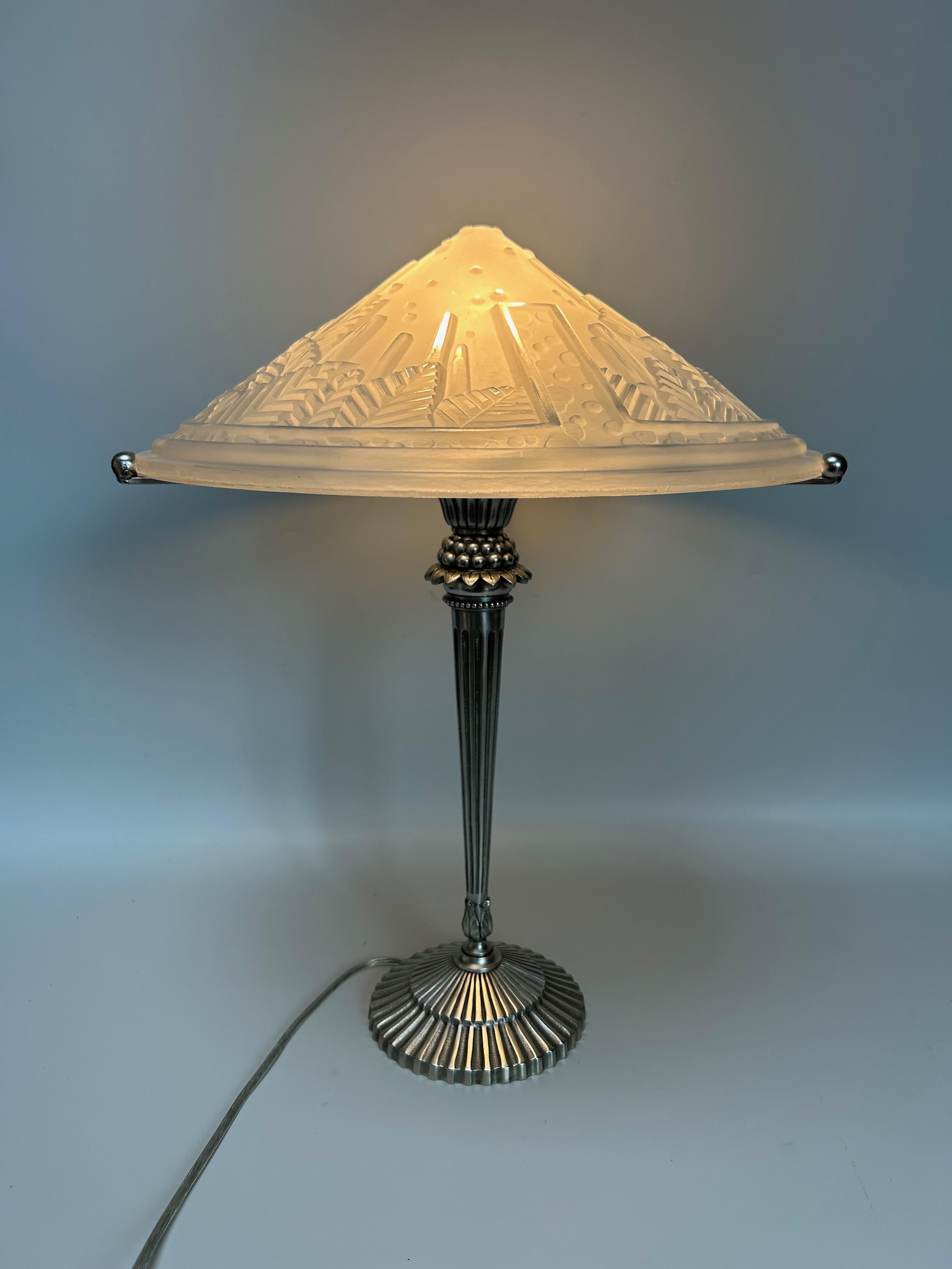 Muller Freres Art Deco Lamp For Sale 5