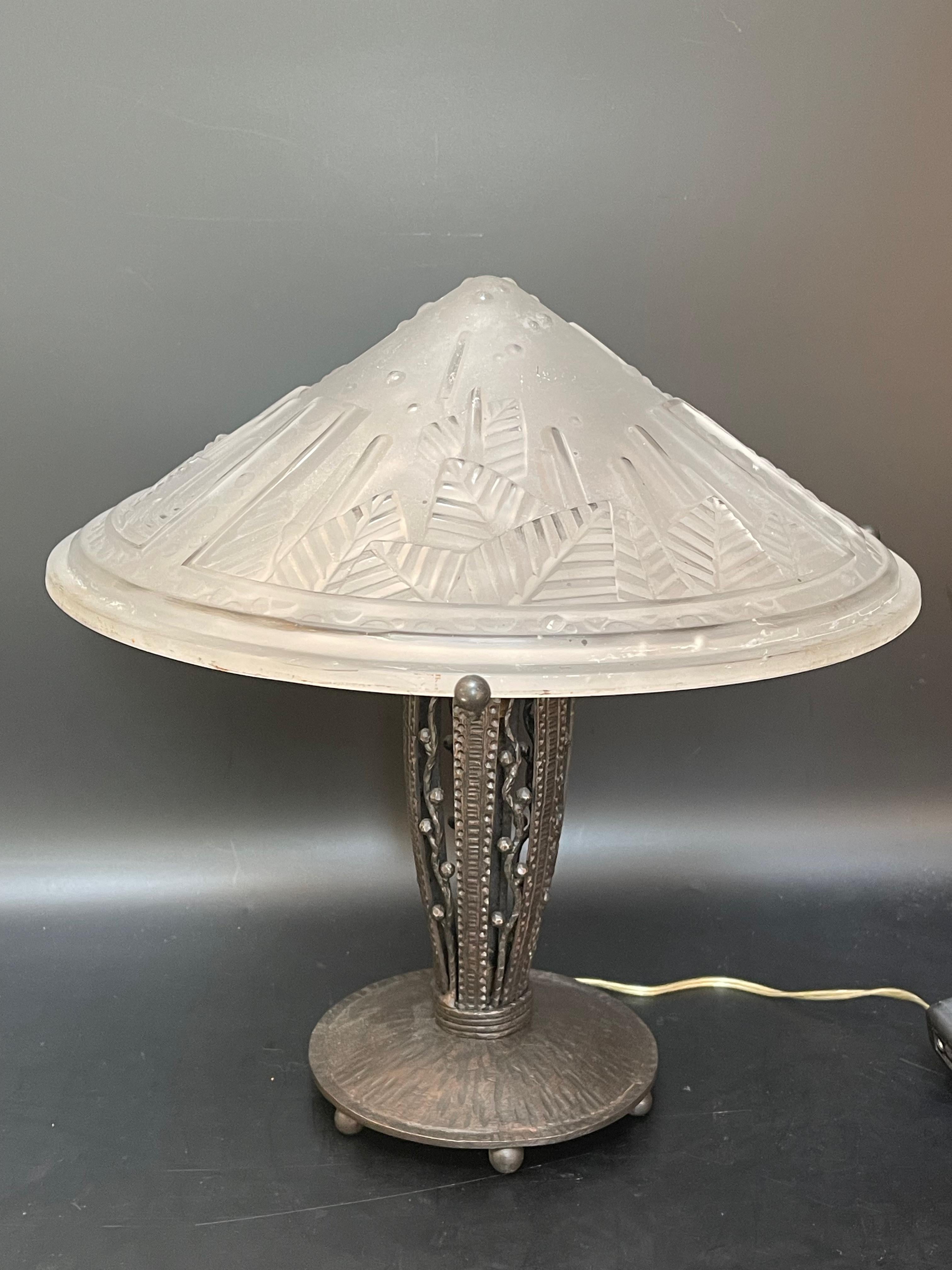 Muller Frères Art Deco Lamp In Excellent Condition In NANTES, FR