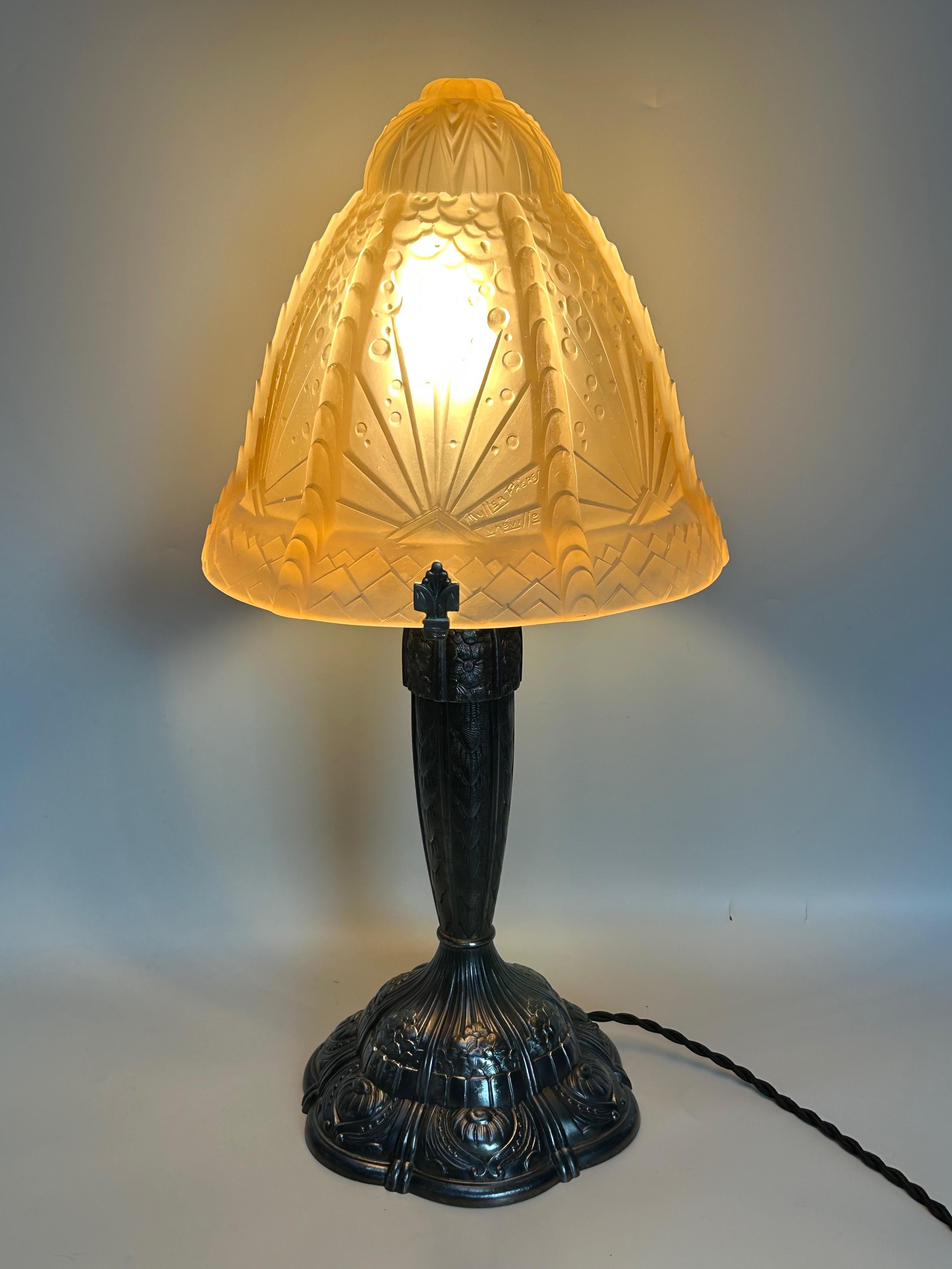Métal Lampe Art Déco Muller Frères en vente