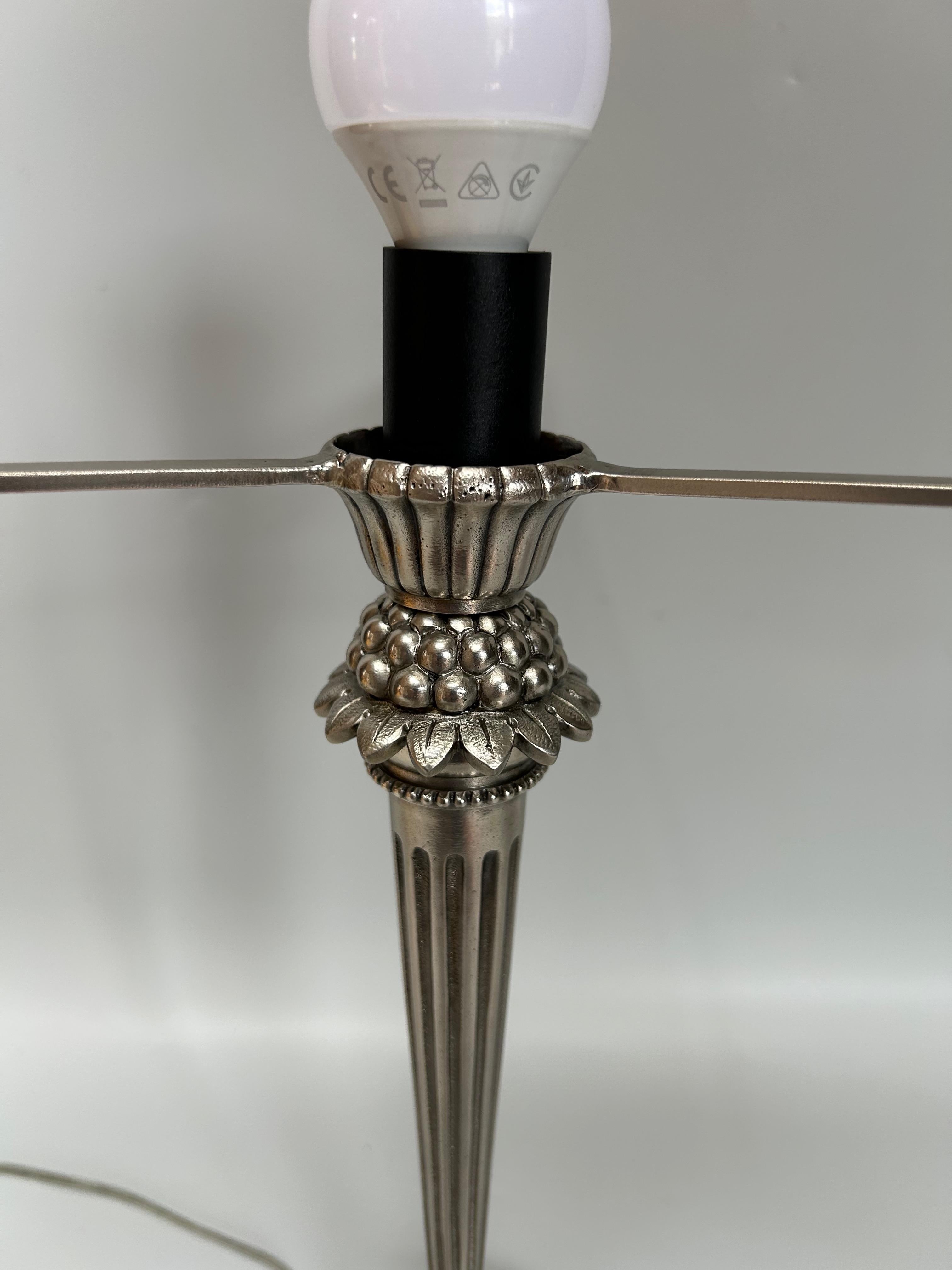 Muller Freres Art Deco Lamp For Sale 3
