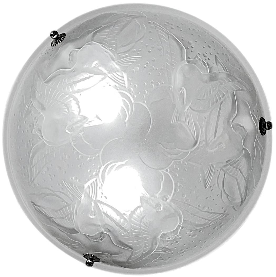 Frosted Muller Freres Art Deco Swallow Pendant Chandelier 1920 Rare 7 shades available For Sale