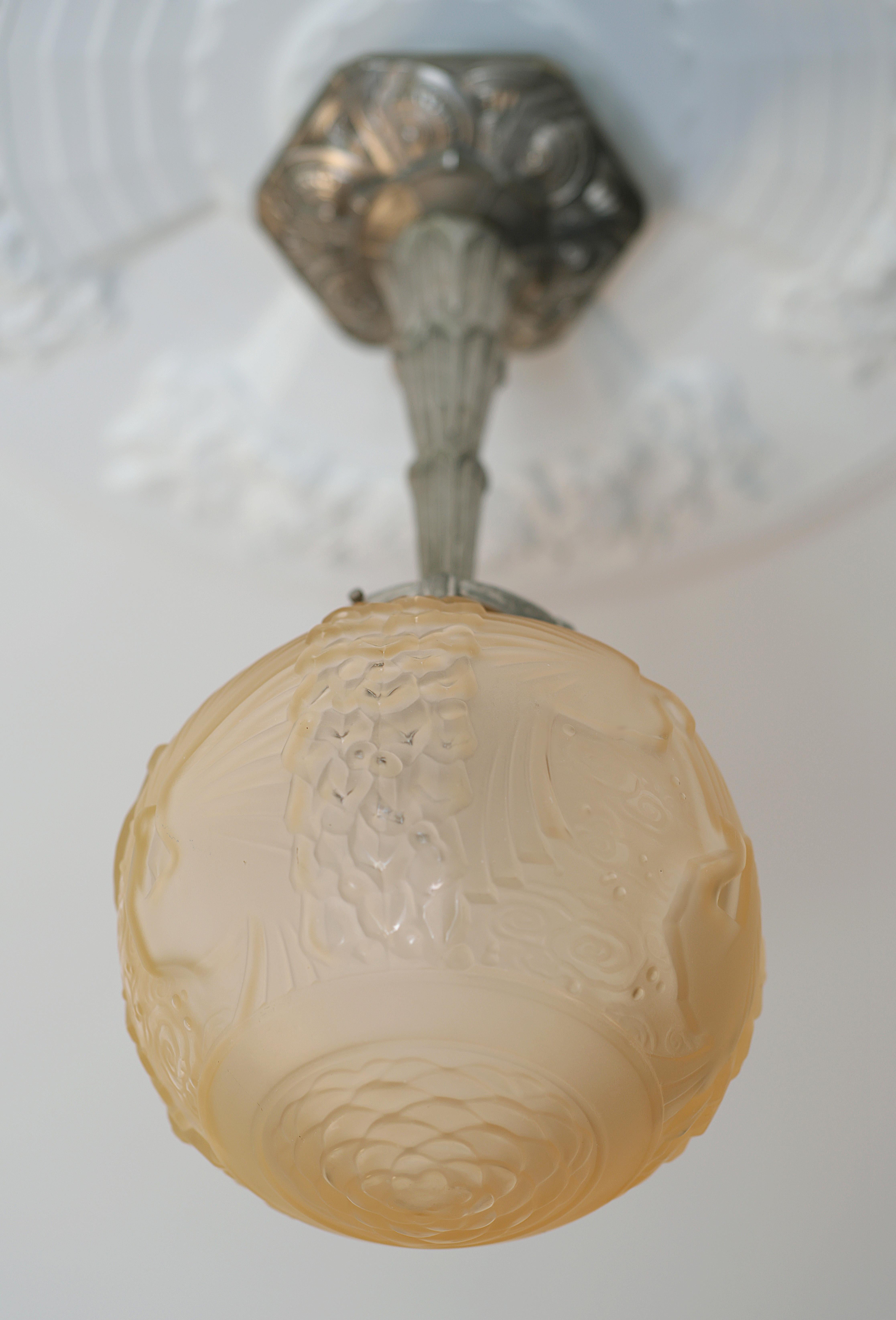 Art Déco Lampadario a sospensione a forma di uccello MULLER FRERES, 1920 in vendita