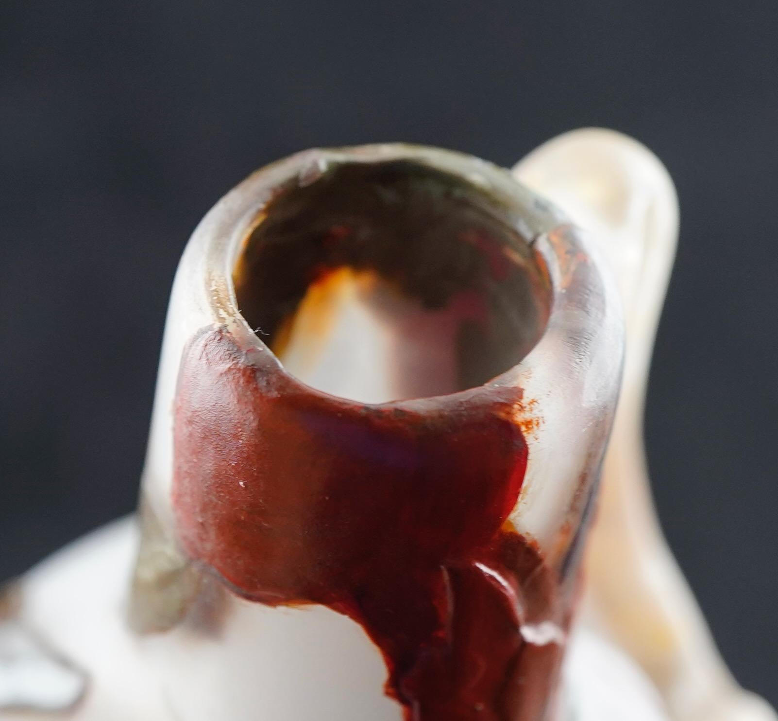 20ième siècle I. Muller  Vase en verre camée de Frères, taillé à la roue et appliqué en vente