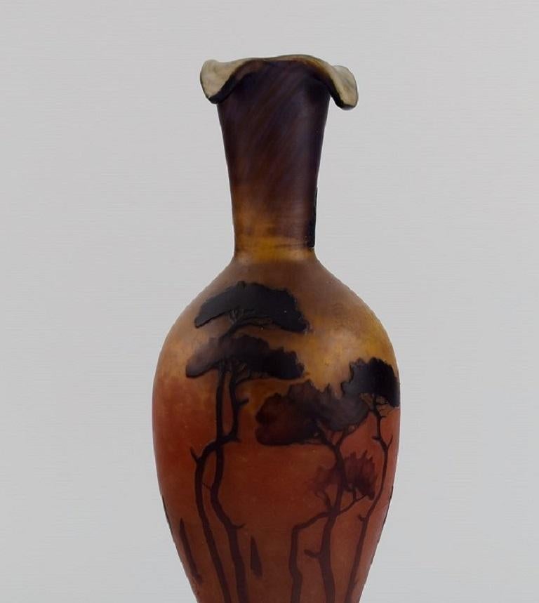 Muller Frères, France, Vase in Smoky and Dark Art Glass, 1920s In Excellent Condition For Sale In Copenhagen, DK