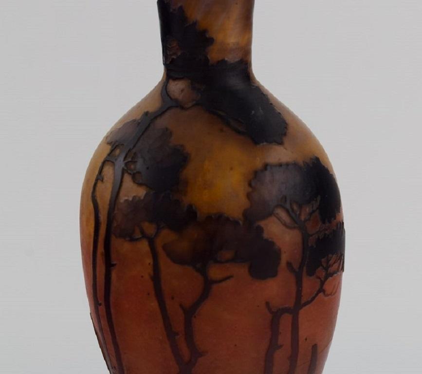 Vetro artistico Muller Frères, Francia, Vaso in vetro artistico fumé e scuro, anni '20 in vendita