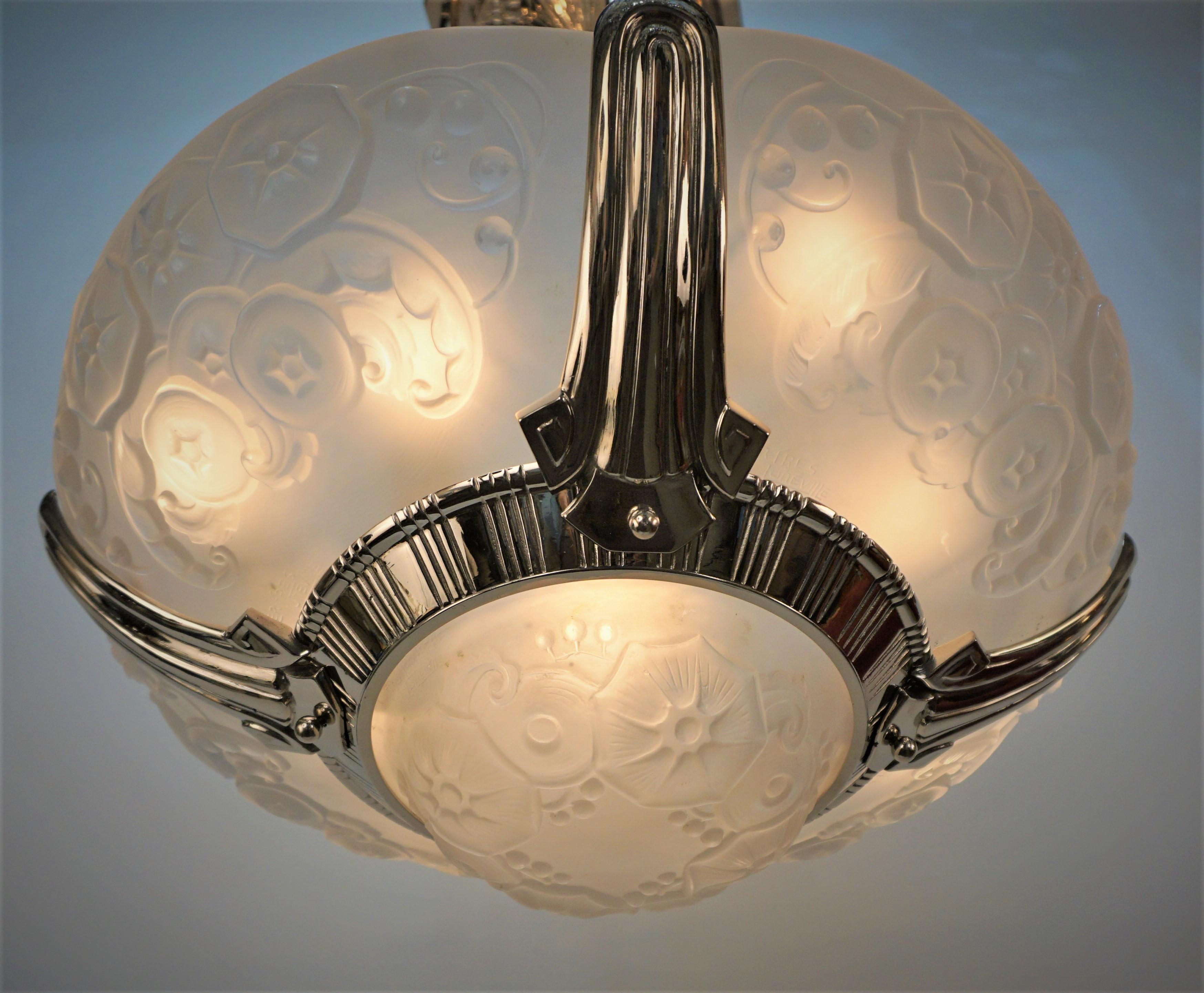 Glass Muller Freres French 1930 Art Deco Chandelier  For Sale
