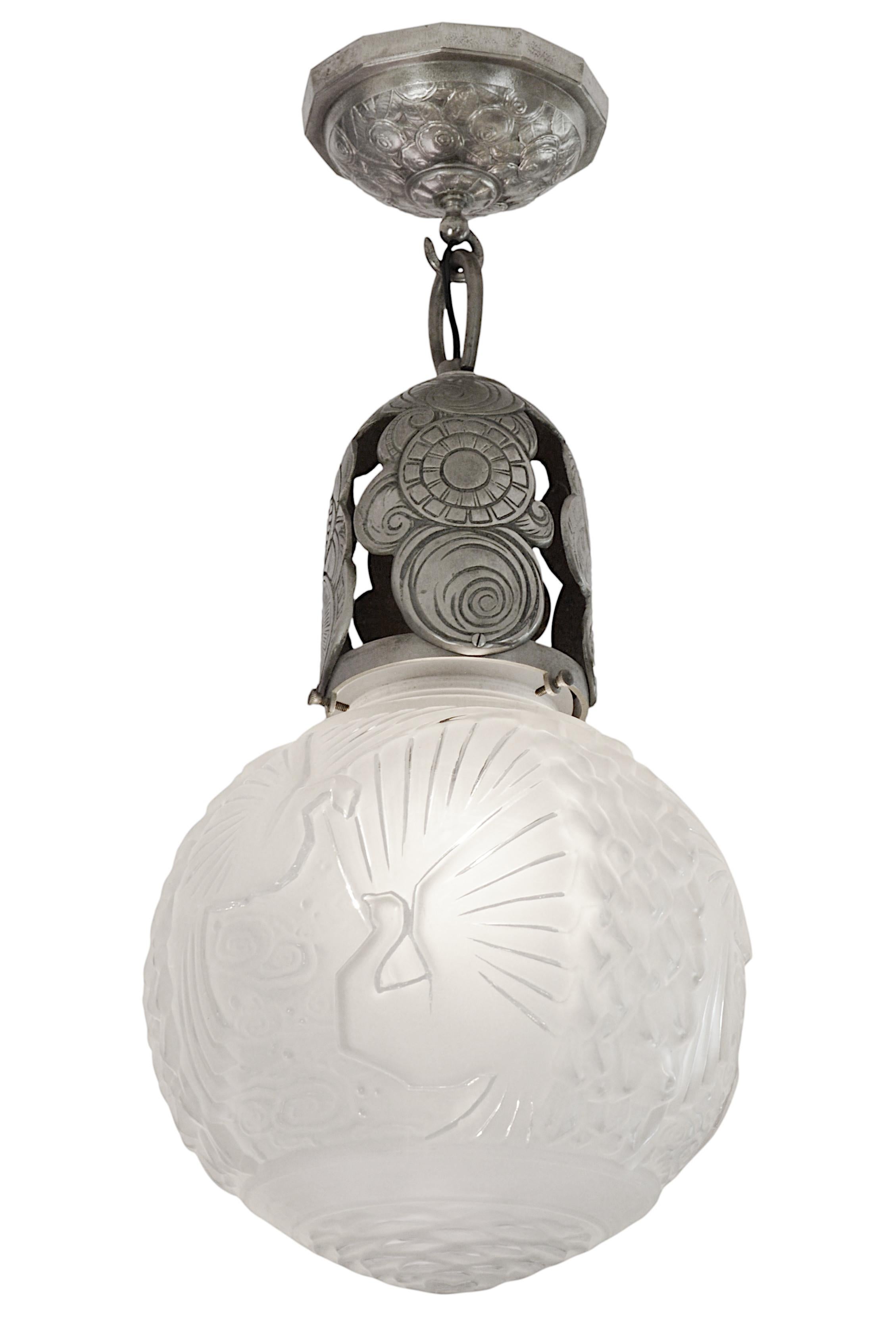 Frosted Muller Freres French Art Deco Bird Ceiling-Light, ca.1925 For Sale