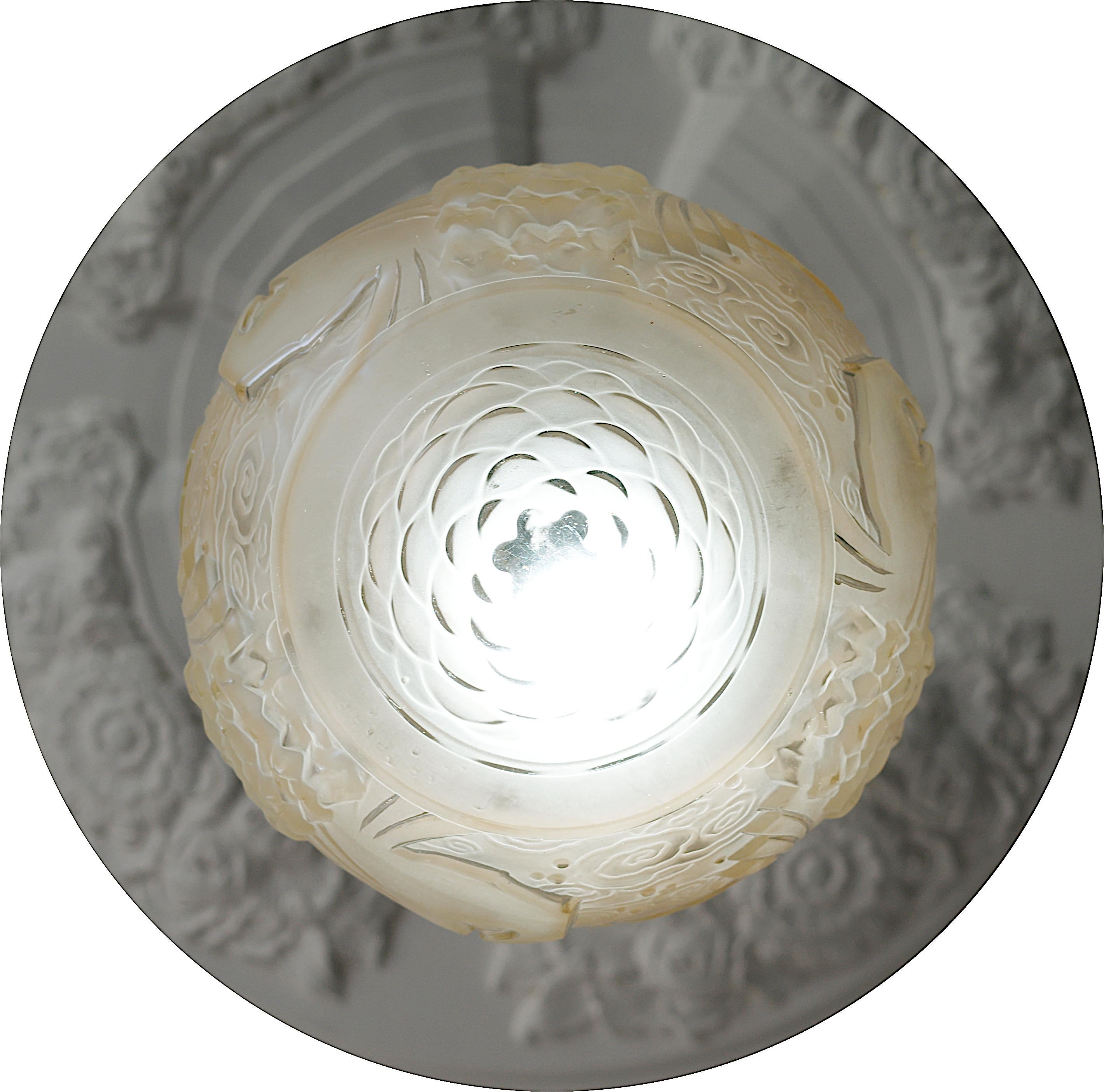 Early 20th Century Muller Freres French Art Deco Bird Ceiling-Light, circa 1925 For Sale