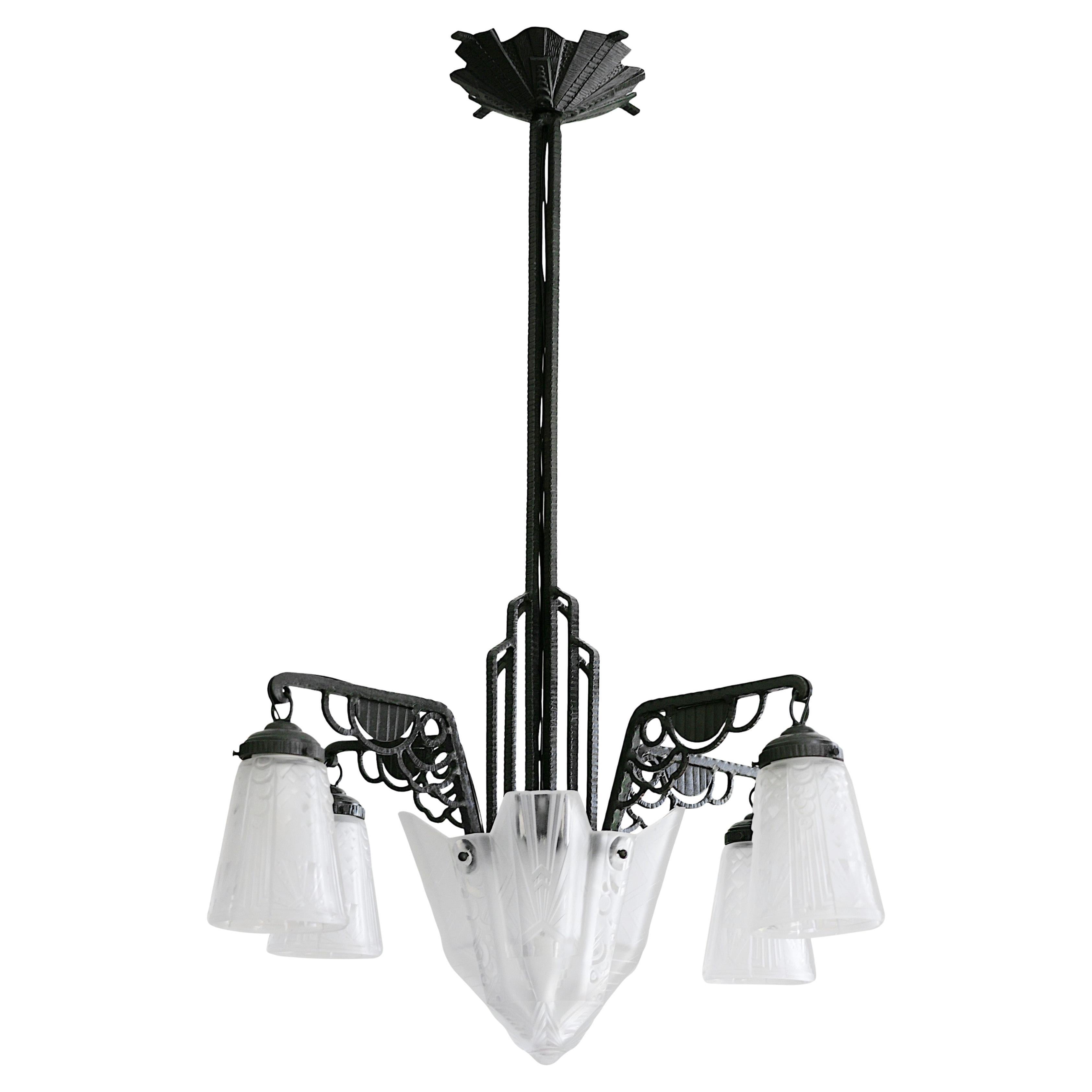 Muller Freres French Art Deco Chandelier, 1920