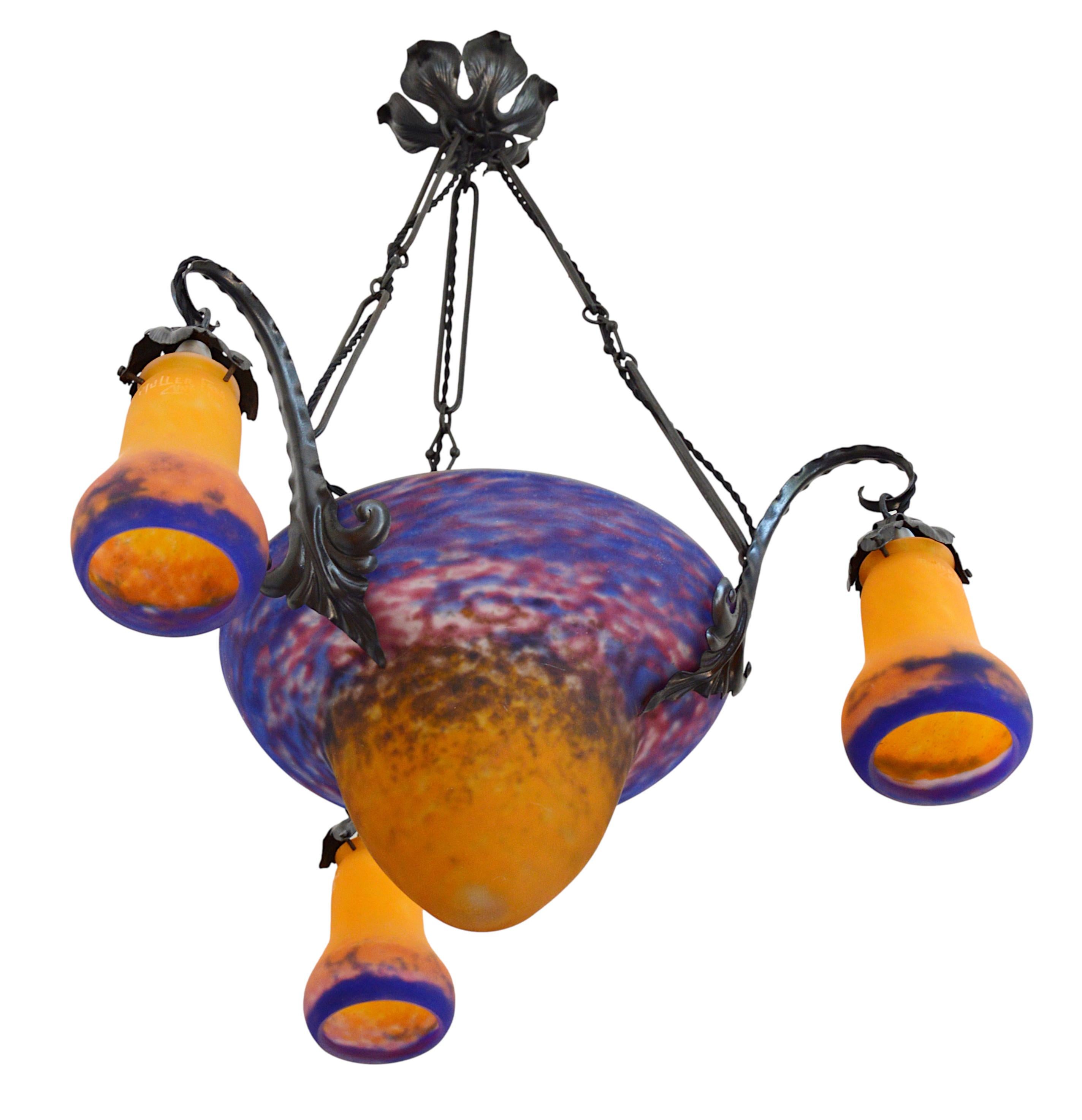 Glass Muller Freres French Art Deco Chandelier, Ca.1920 For Sale