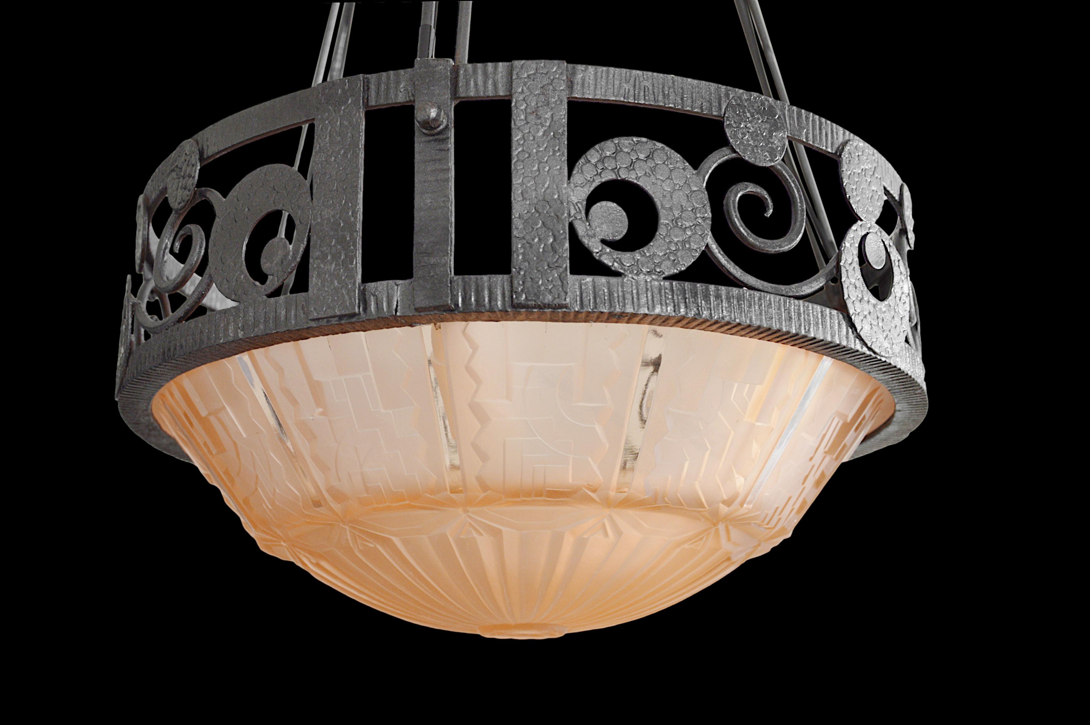 Lampadario a sospensione Art Deco francese di Muller Freres, 1920 in vendita 2
