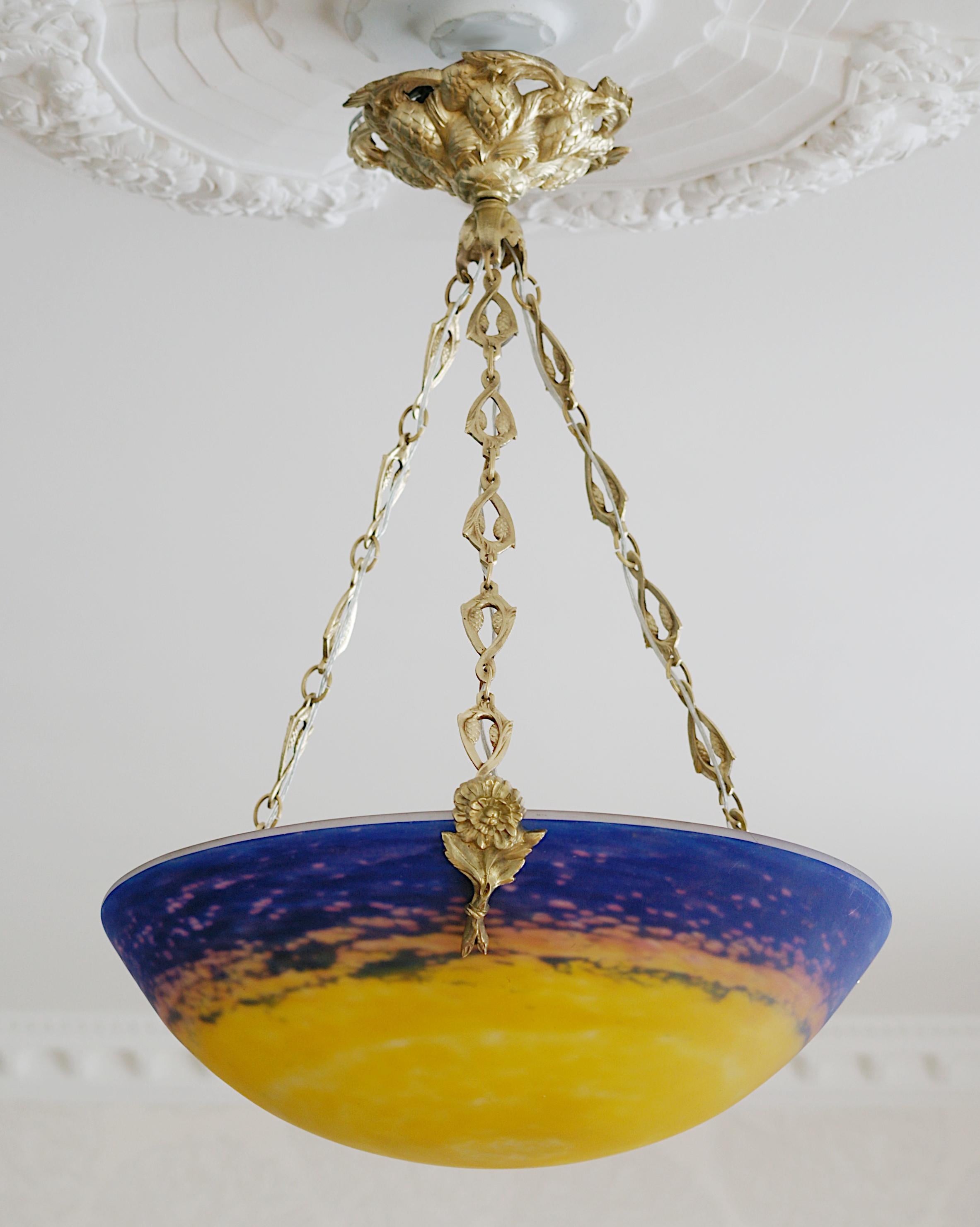 Muller Freres French Art Deco Pendant Chandelier, 1920 4