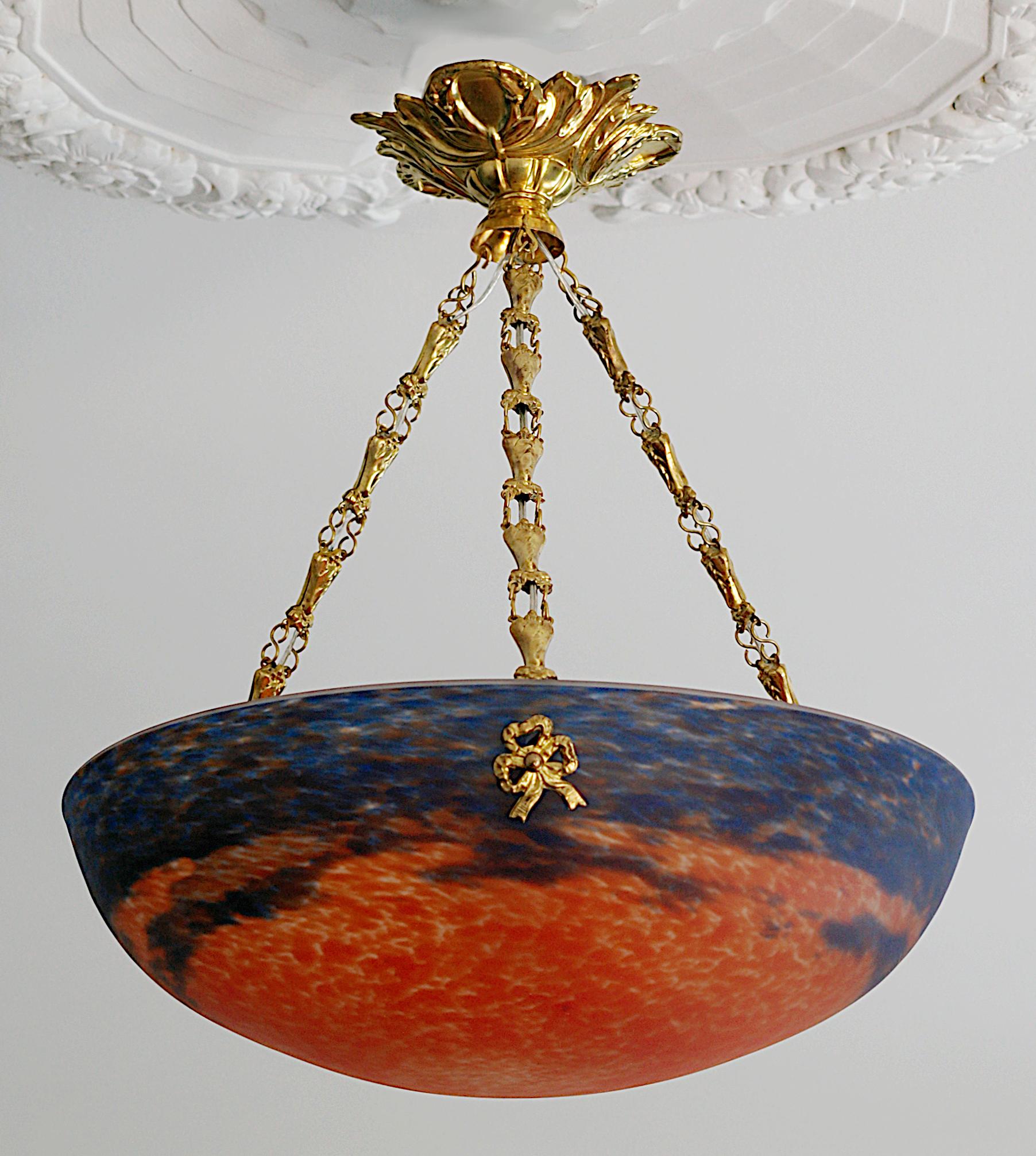 MULLER FRERES French Art Deco Pendant Chandelier, 1920 For Sale 5