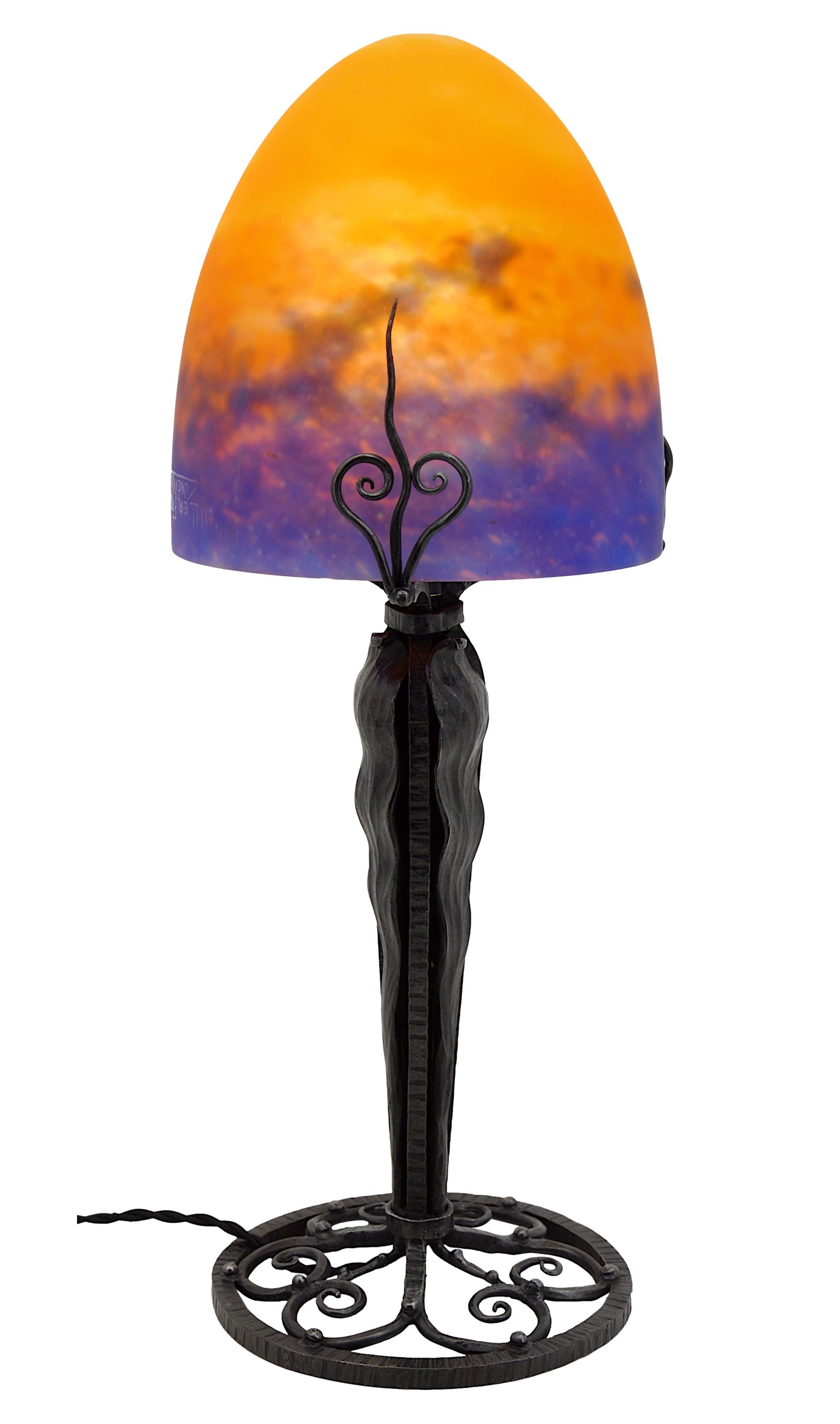 Glass Muller Freres French Art Deco Table Lamp, ca.1920 For Sale