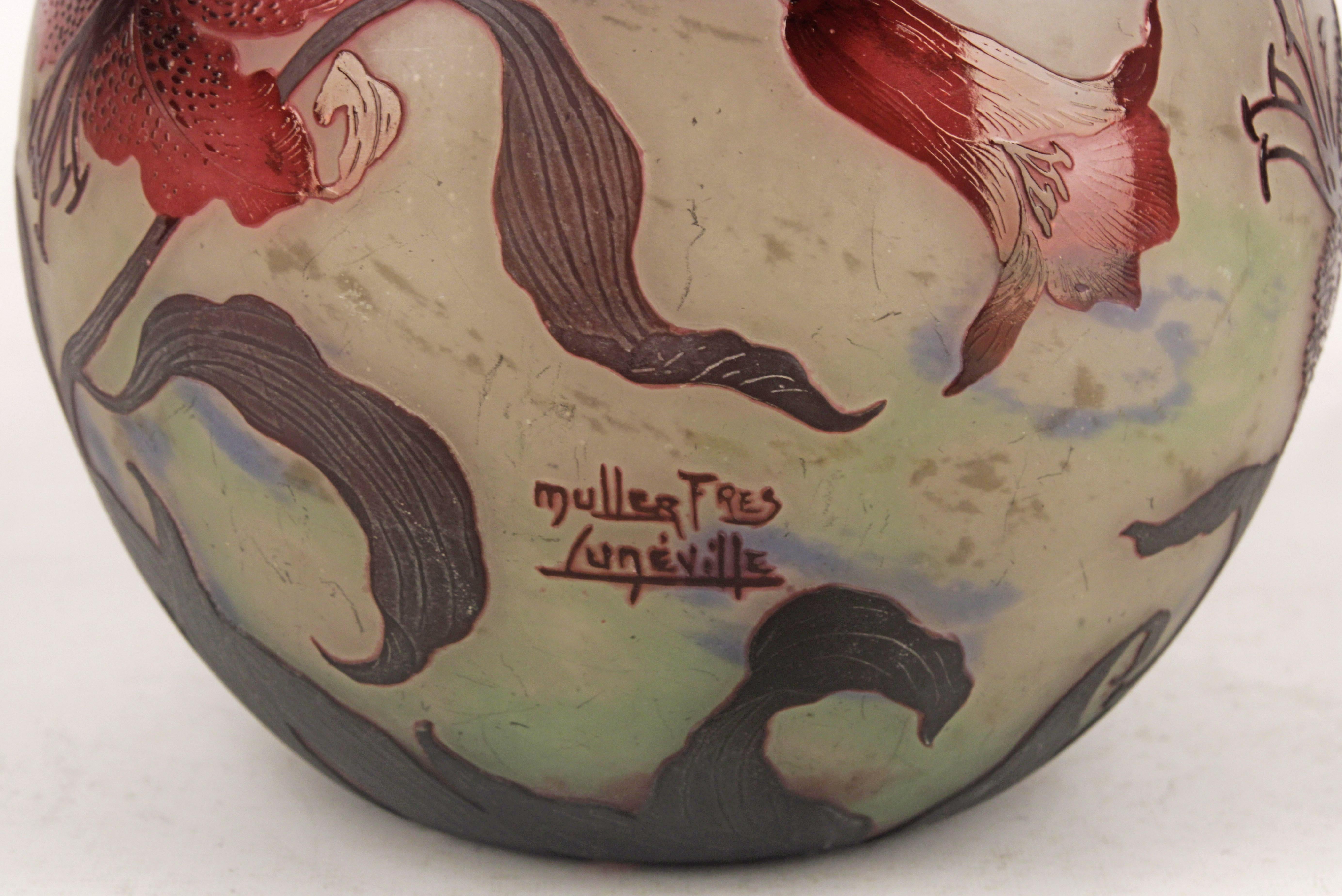 Art nouveau Vase en verre Müller Freres en vente