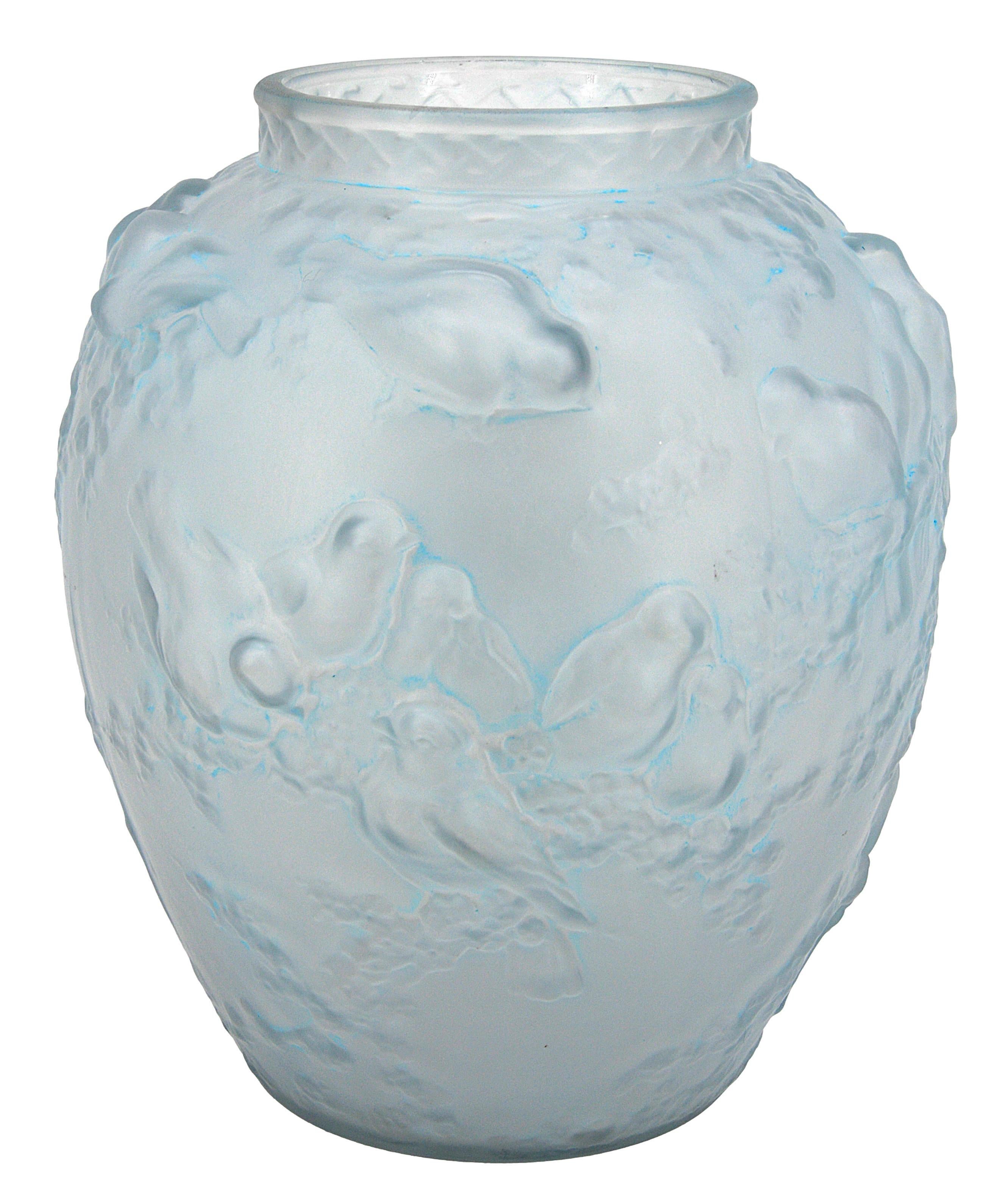 Patinated Muller Freres Large French Art Deco Sparrows Frosted Glass Vase, 1920 For Sale