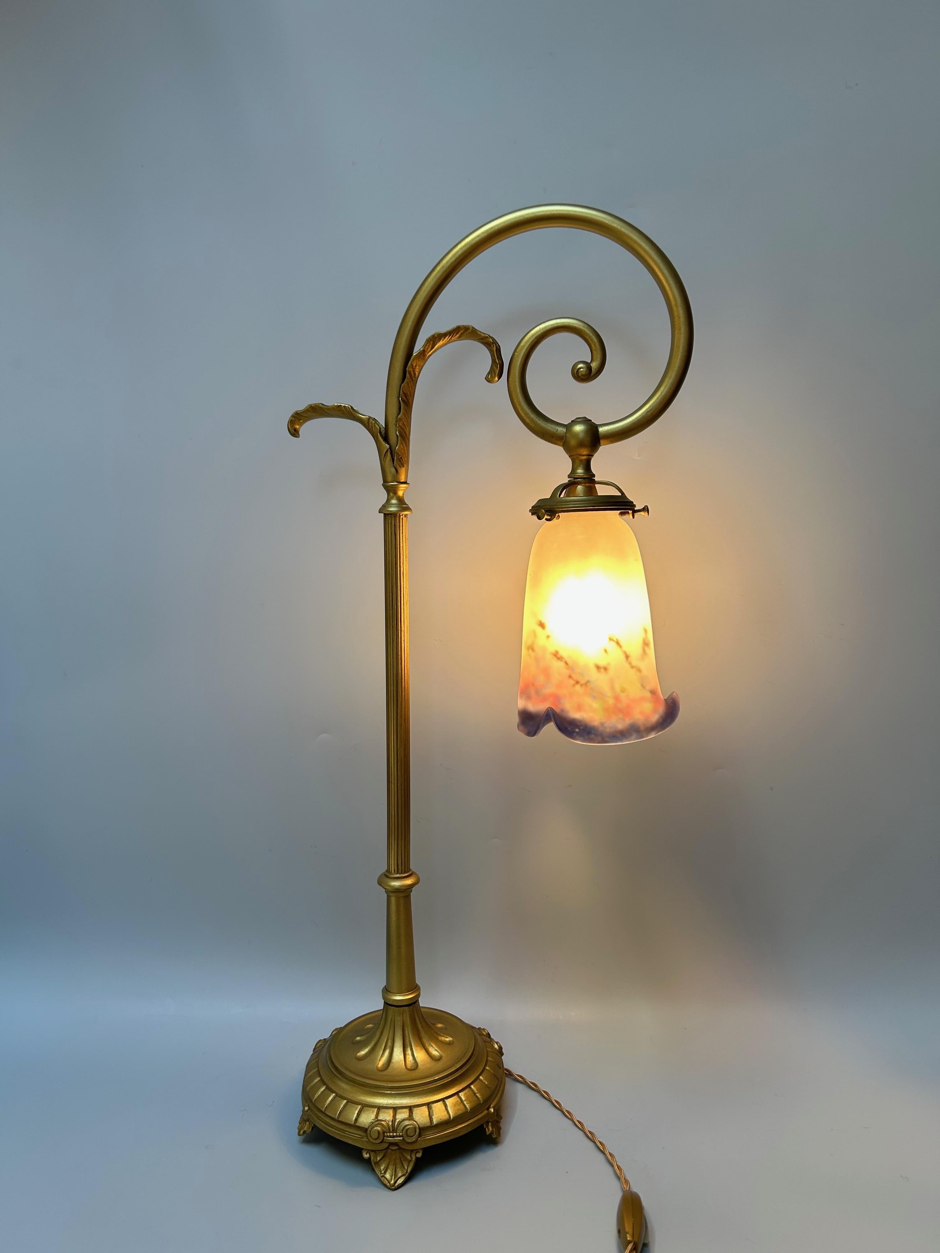 Lámpara de época Art Nouveau Muller Frères Luneville en venta 2