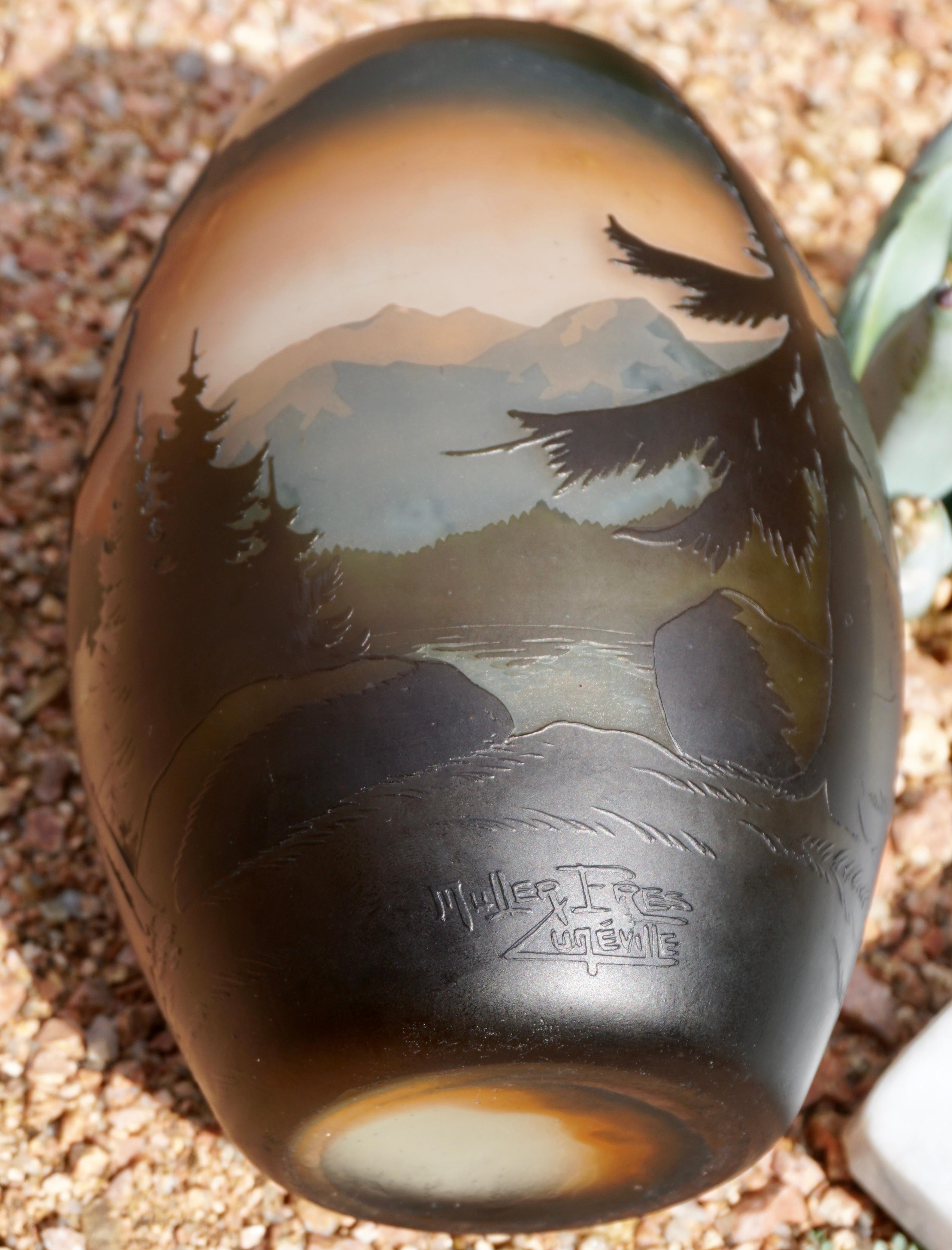Art Glass Muller Frères Luneville French Cameo Mountain Landscape Vase