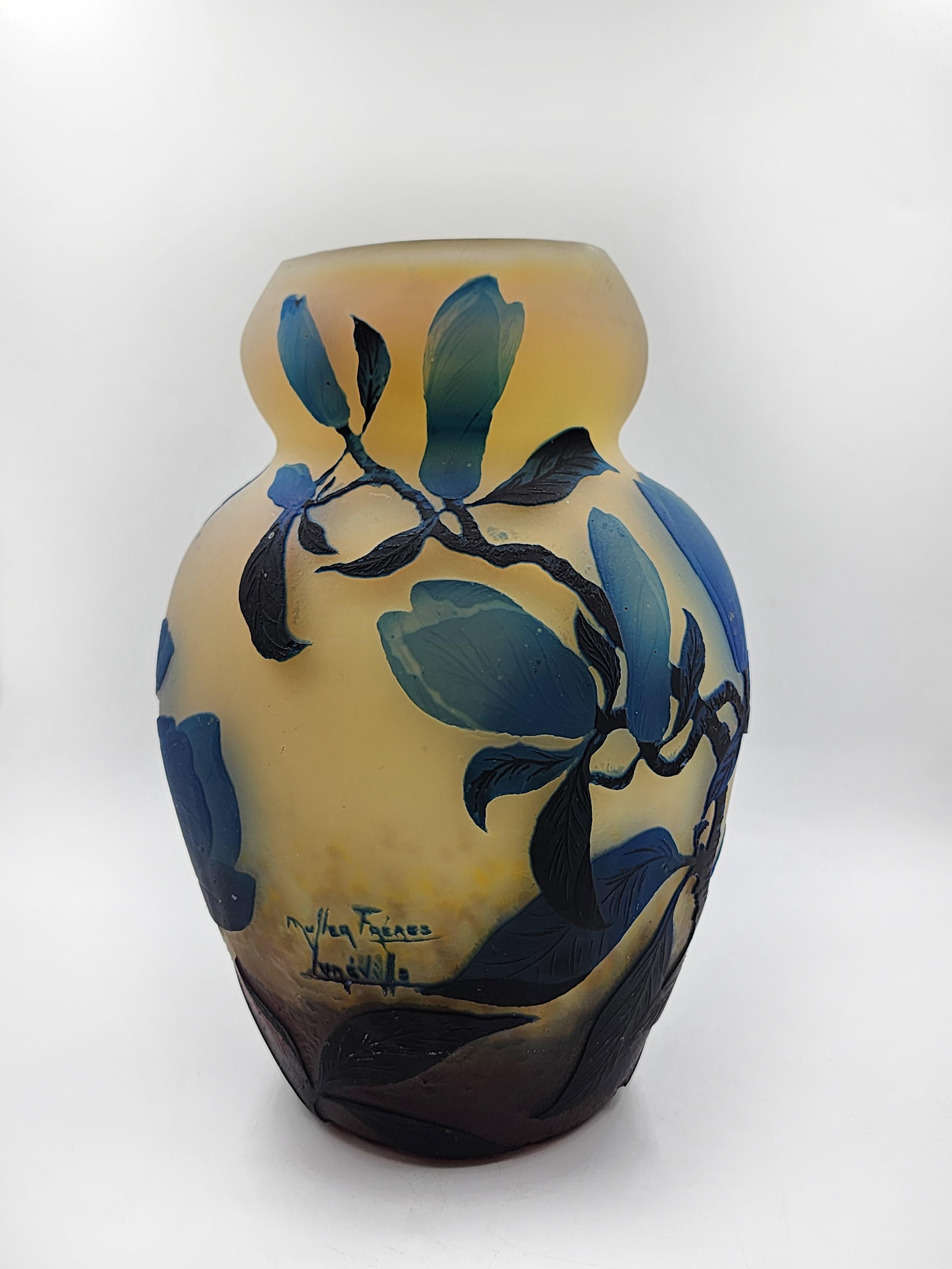 Art déco Vase en verre taillé 