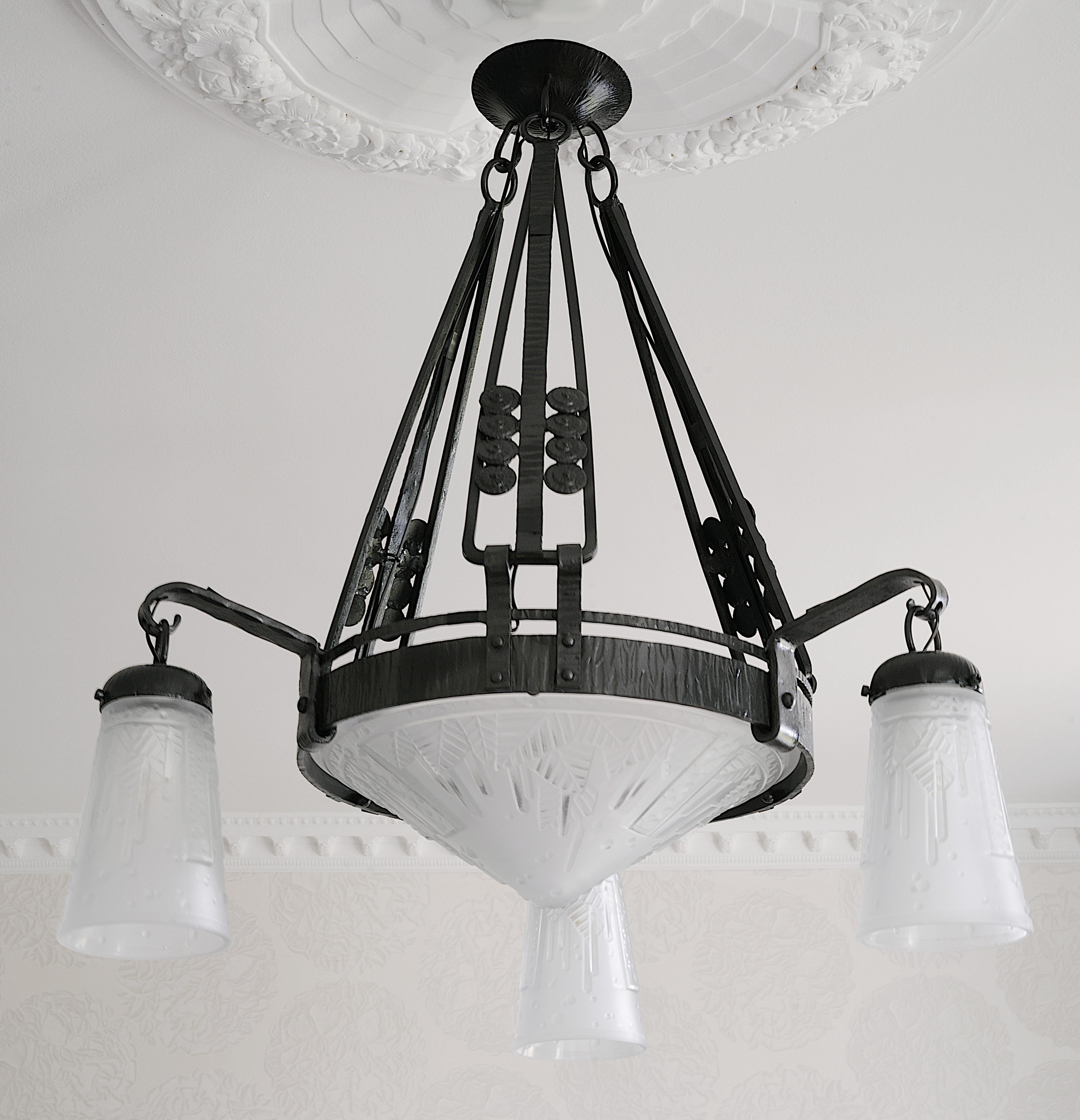 Lampadario I. Muller Freres / Marcel Vasseur, 1920 in vendita 2