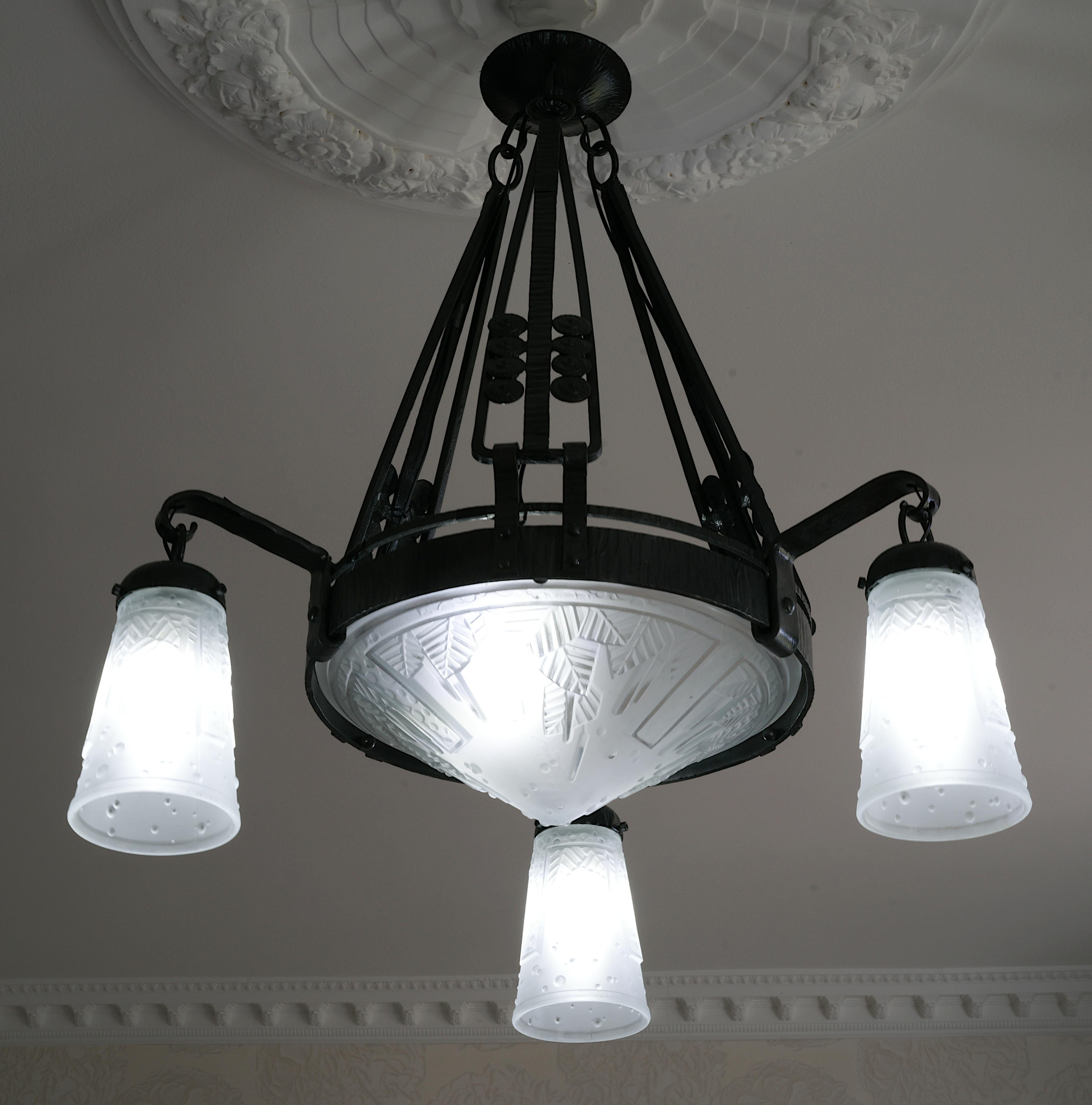 Lampadario I. Muller Freres / Marcel Vasseur, 1920 in vendita 3