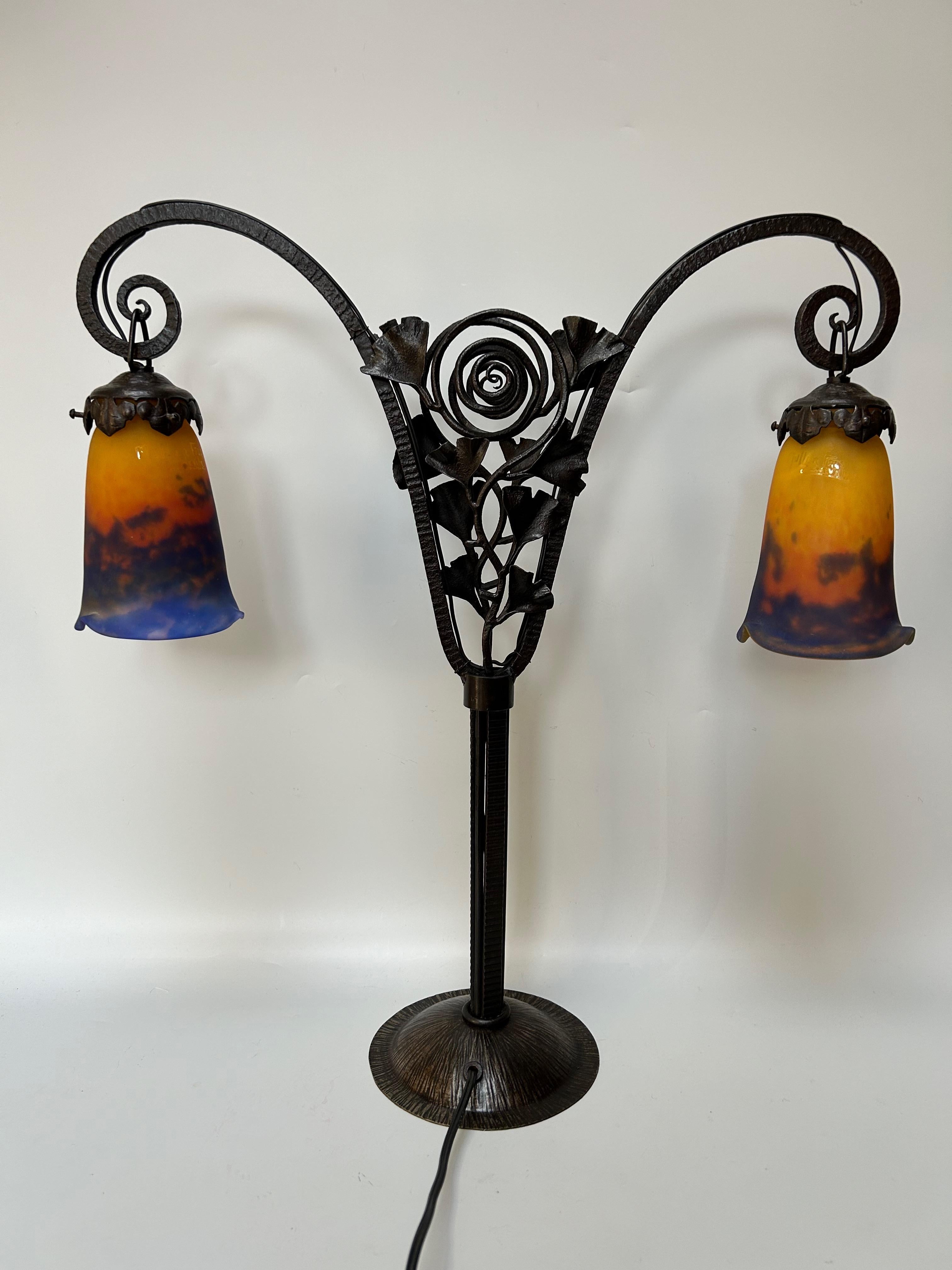 Muller Frères Coppia di lampade Doble Tulips in stile Art Déco in vendita 1