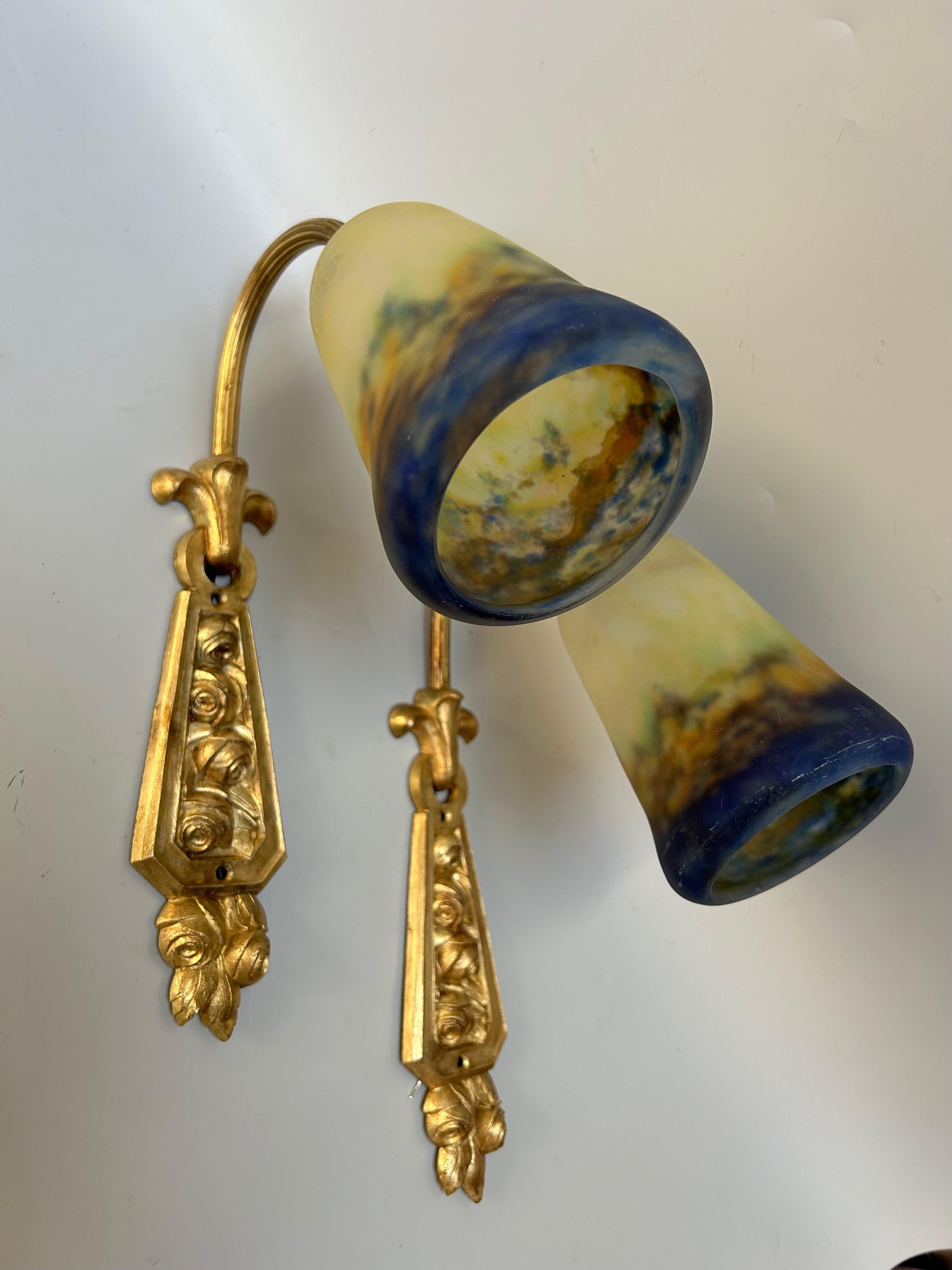 Francese Muller Frères Coppia di lampade da parete in stile Art Déco in vendita