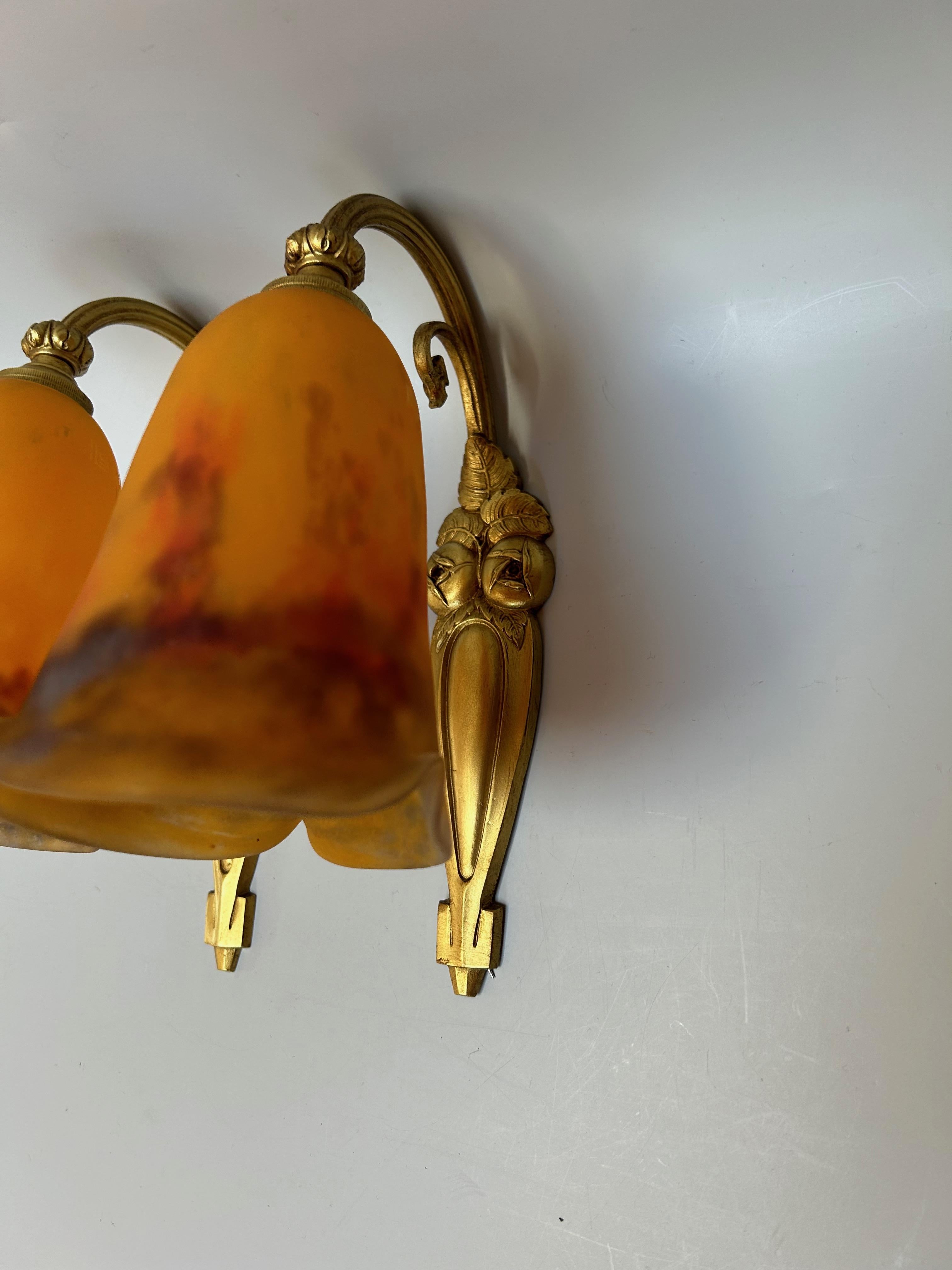 Inizio XX secolo Muller Frères Coppia di lampade da parete in stile Art Déco in vendita