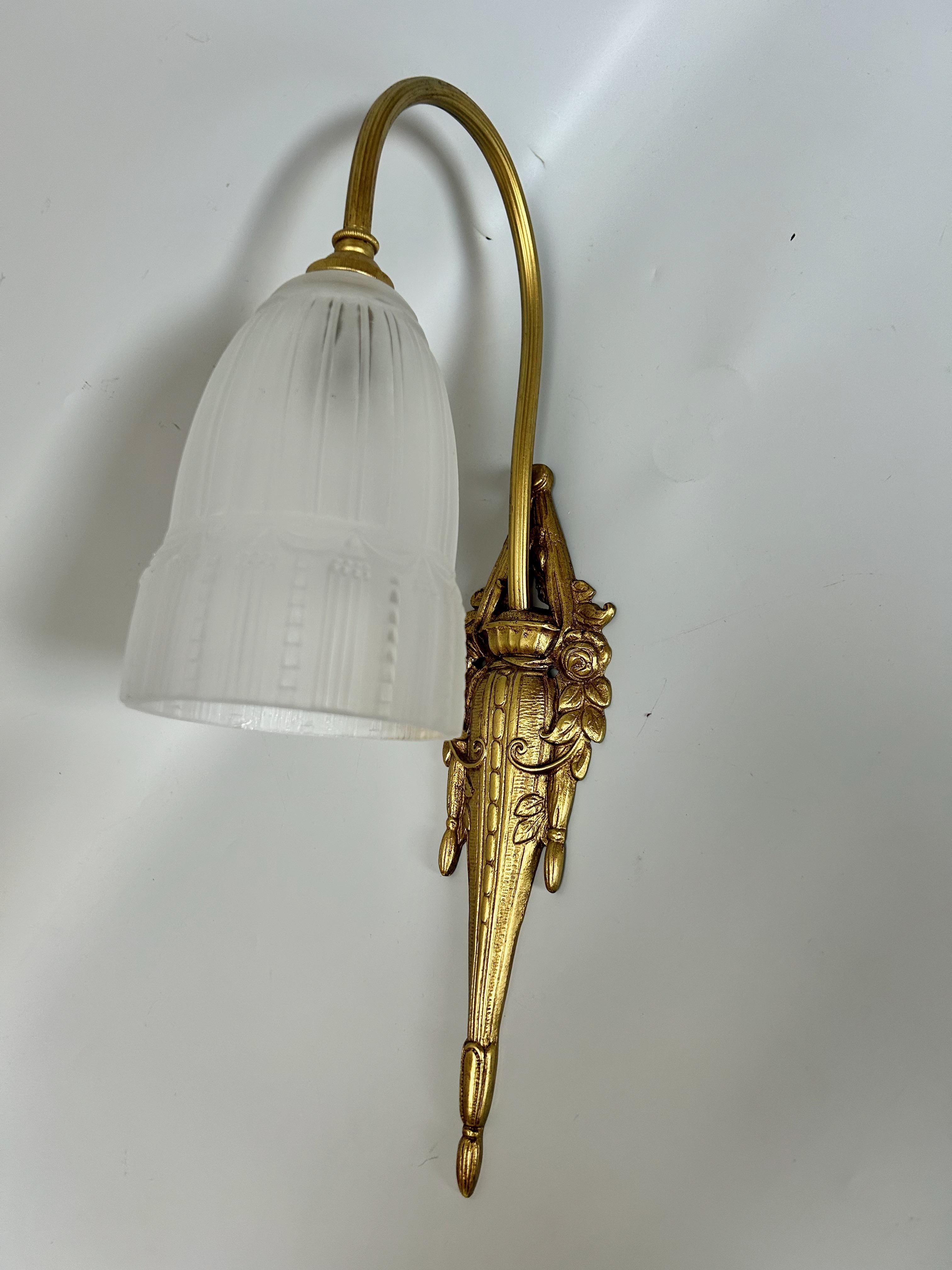 Muller Frères Coppia di lampade da parete in stile Art Déco in vendita 1