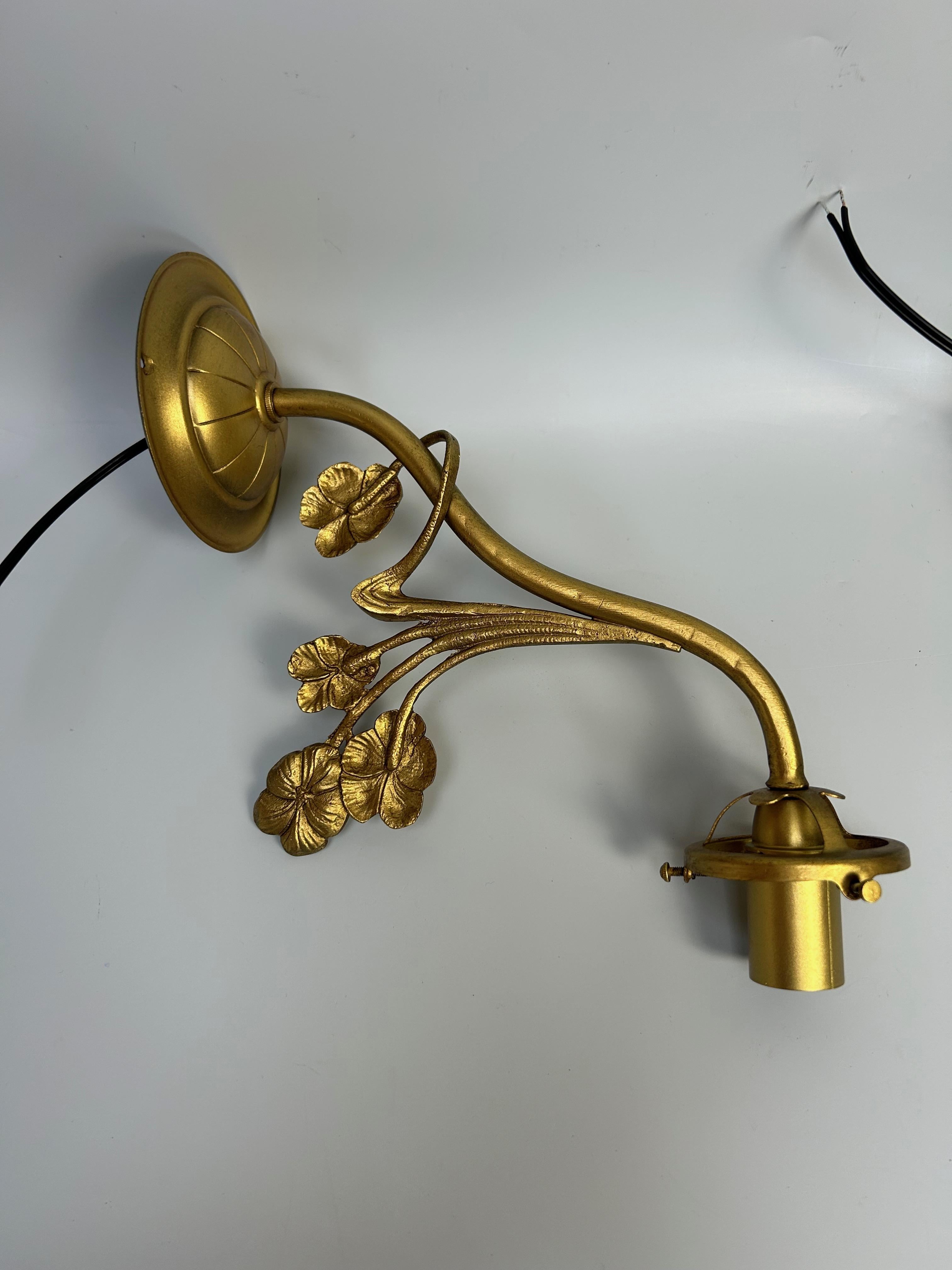 Muller Frères Paire d'appliques murales Art Nouveau en vente 5