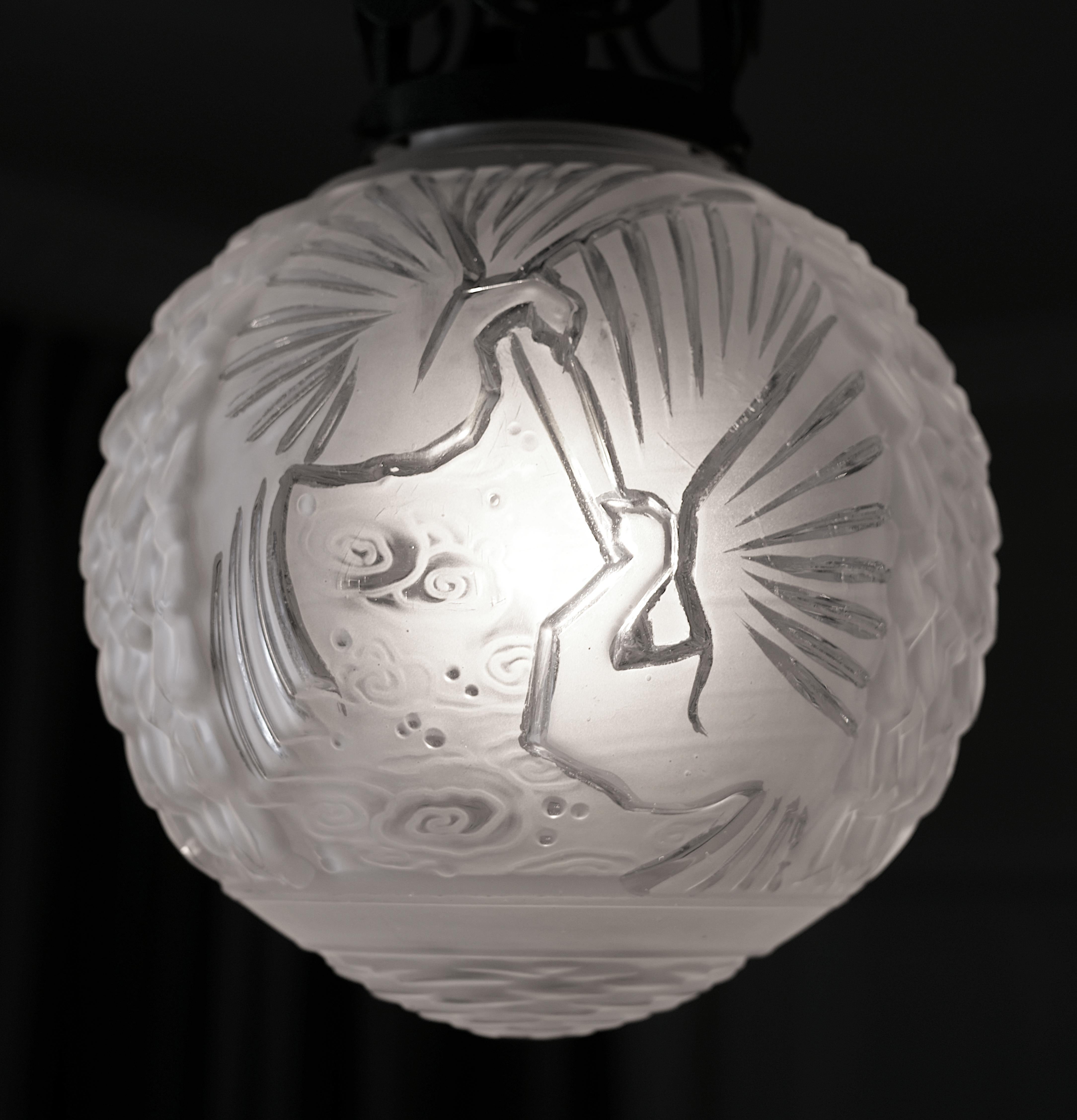 Vetro MULLER FRER Coppia di lampadari a sospensione Art Deco francesi a semi-liquido 1920 in vendita