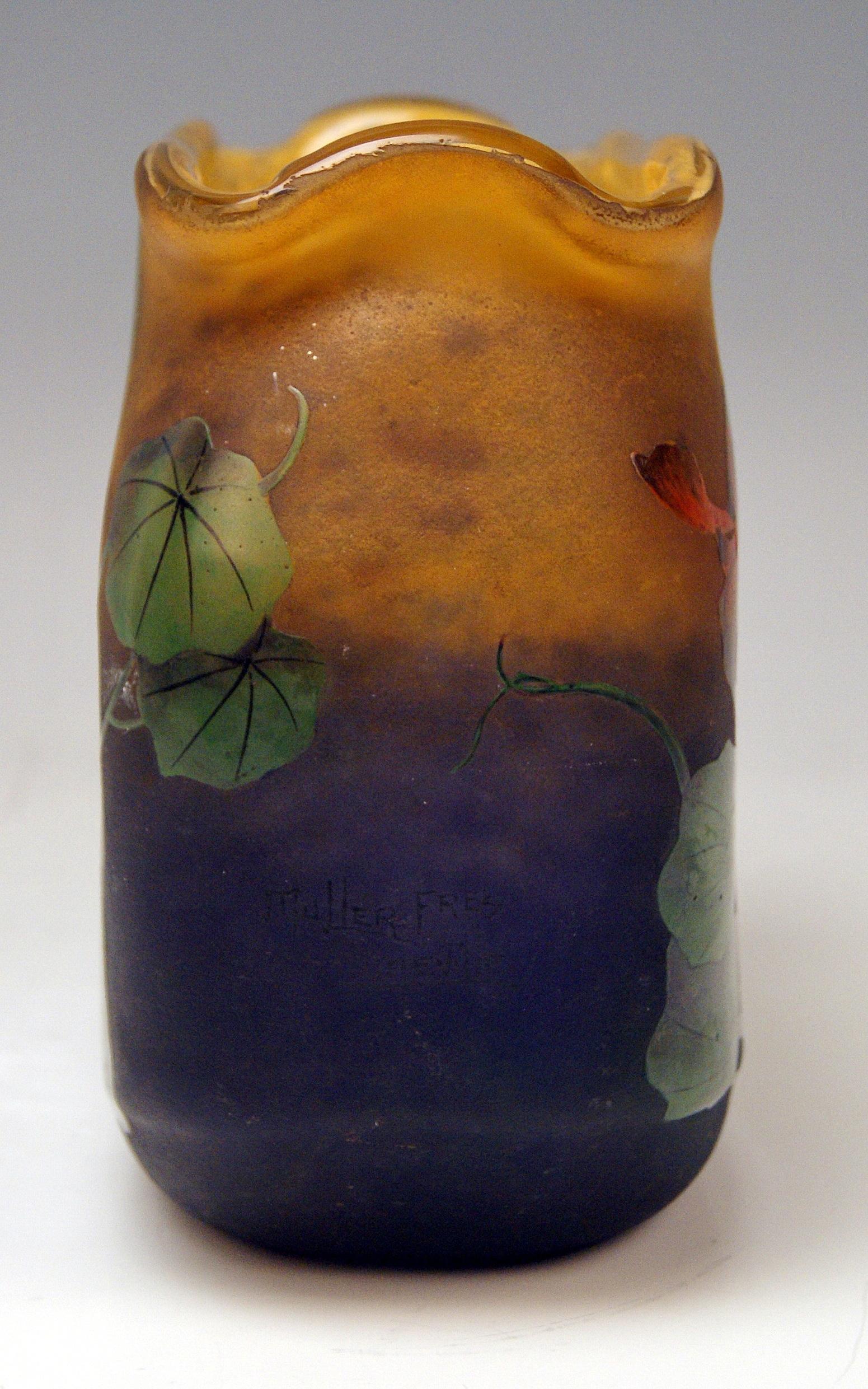 Art nouveau Vase Muller Frères Art Nouveau Capucine Croismare Lunéville France 1919-25