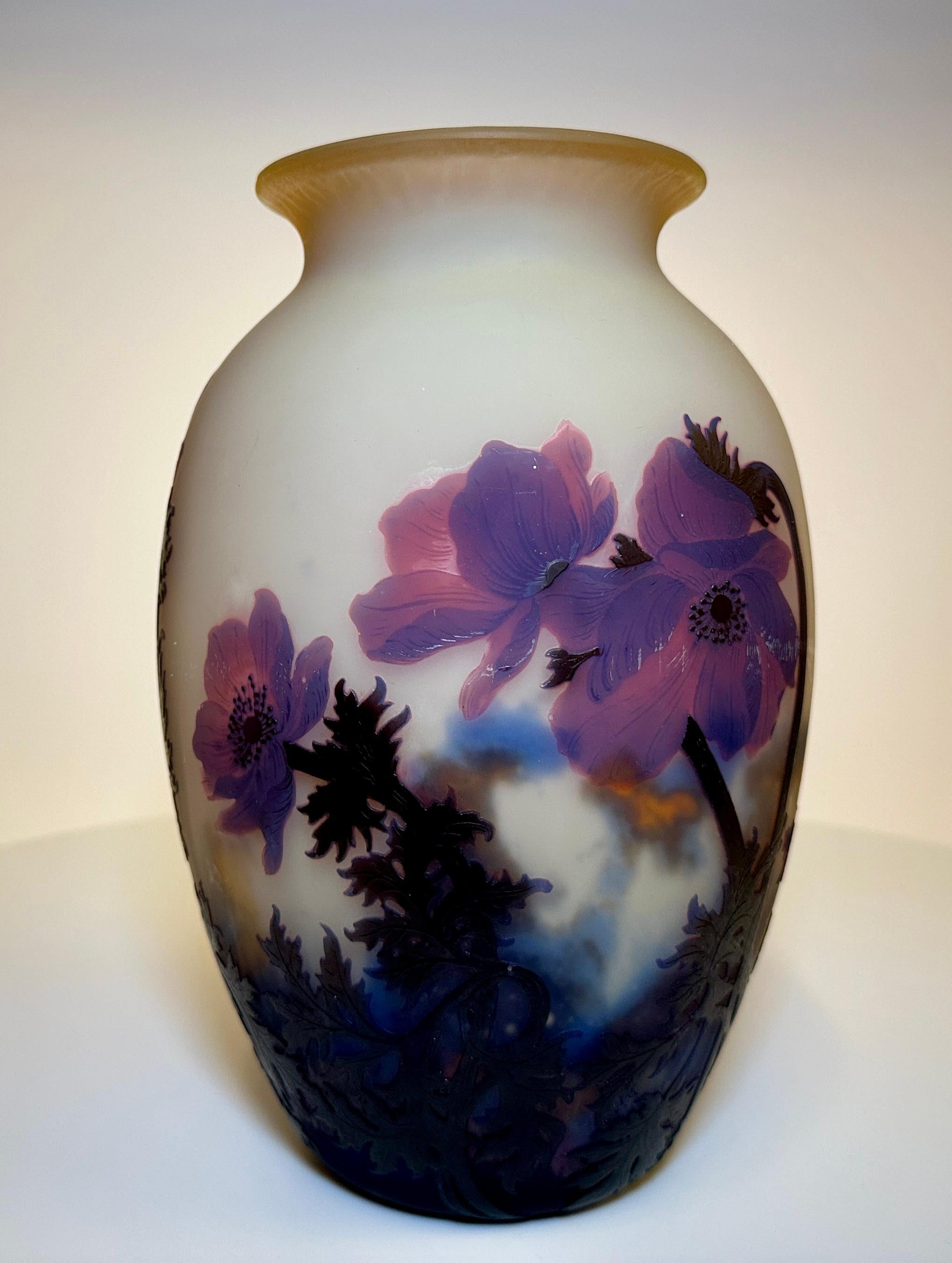 Muller Freres Vase, circa 1920 In Excellent Condition For Sale In New York, NY