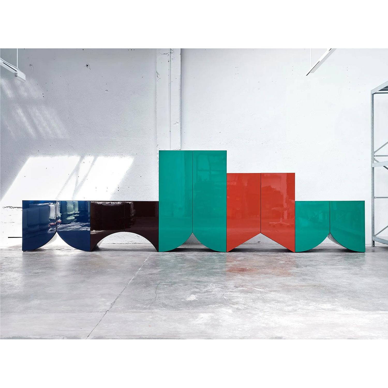 Muller Van Severen, Bridges Cabinet, armoire laquée aubergine M. en vente 3