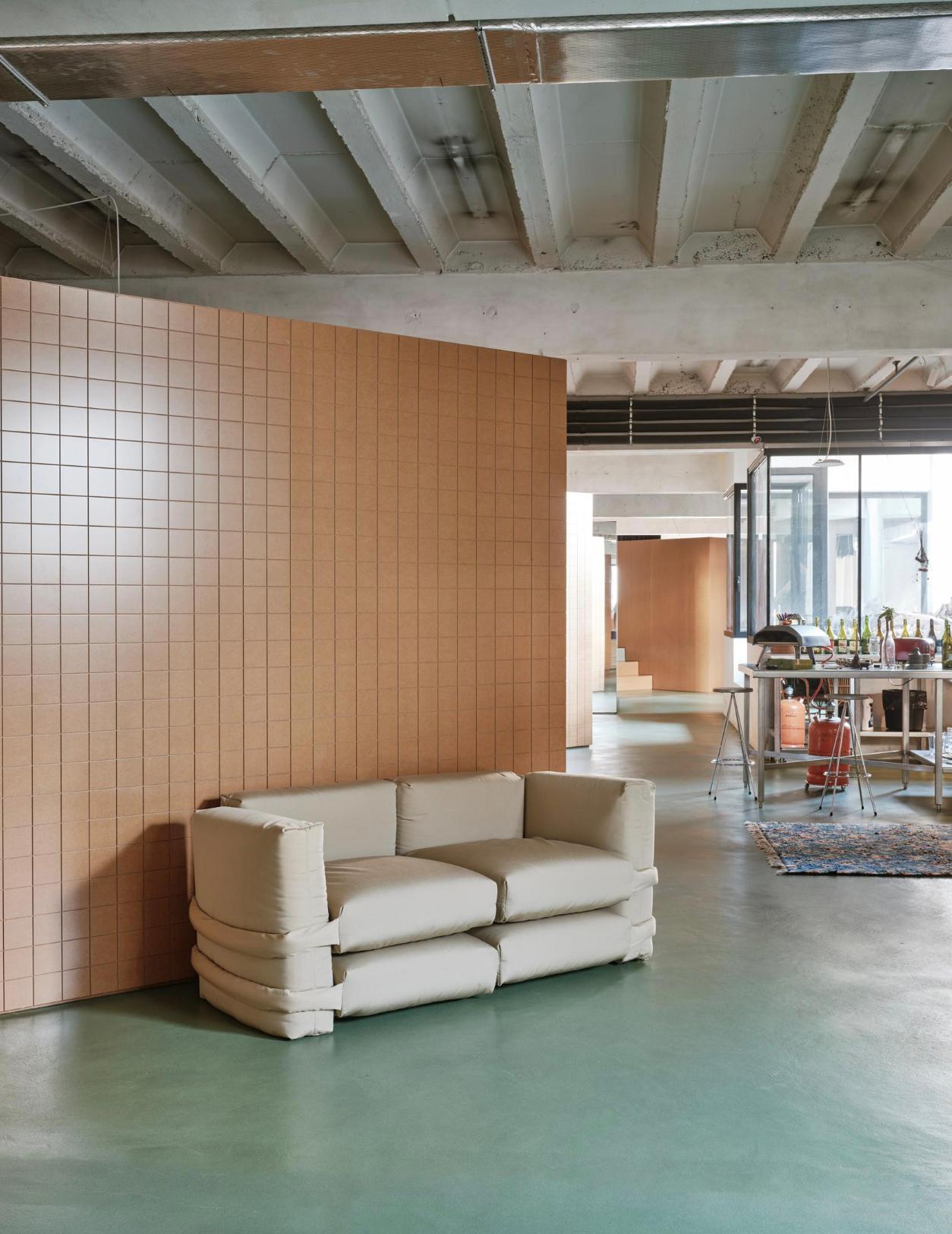 Muller Van Severen Kissen-Sofa aus Segeltuch  Für Bd Barcelona im Angebot 6