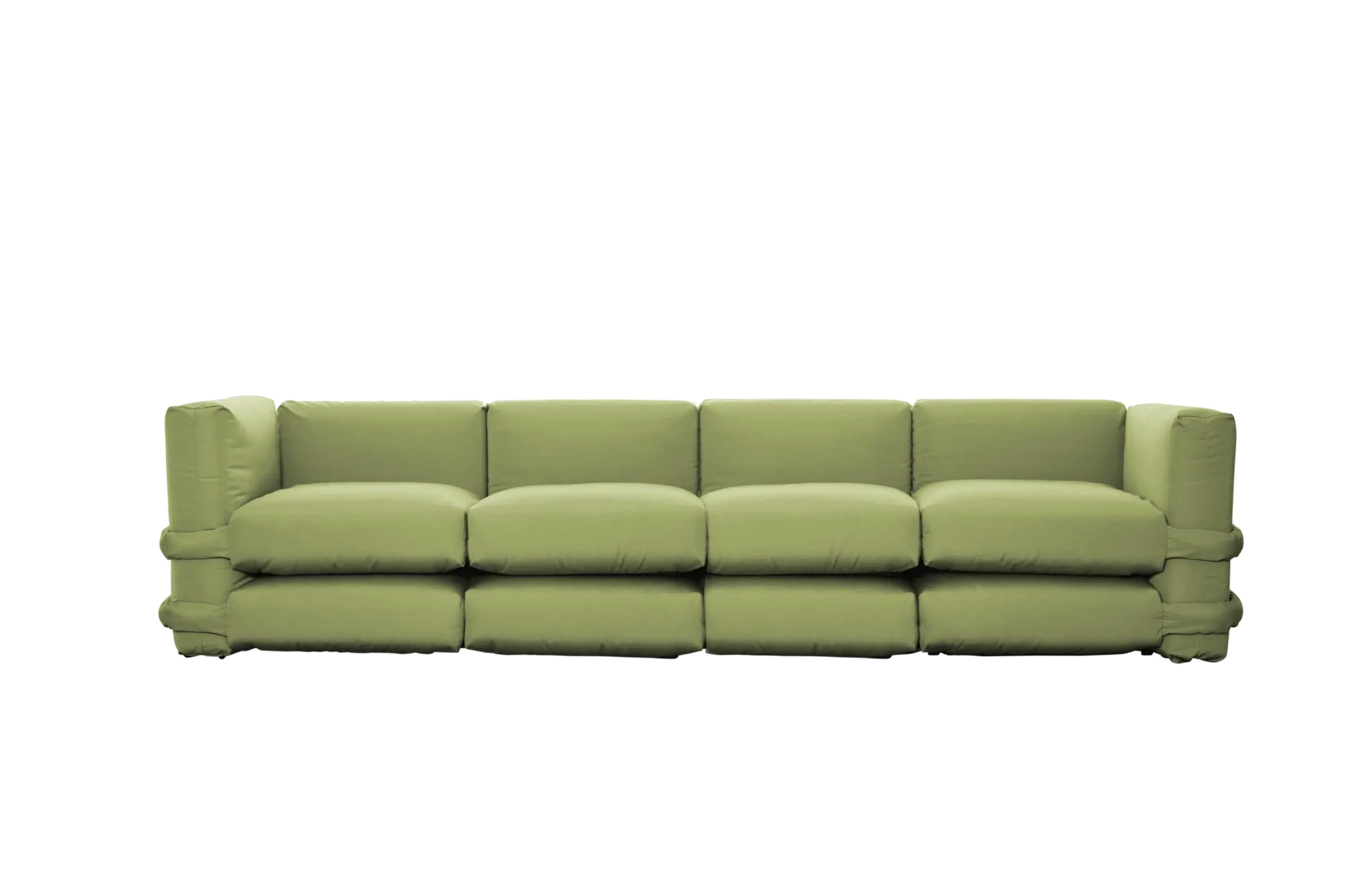 Muller Van Severen's Pillow Sofa Samt Sofa für Bd Barcelona 

Das modulare Sofa Pillow von Muller Van Severen ist bei BD eingetroffen. Das ursprünglich von MVS für KASSL Editions entworfene Pillow-Sofa wurde zu einem neuen spielerischen und