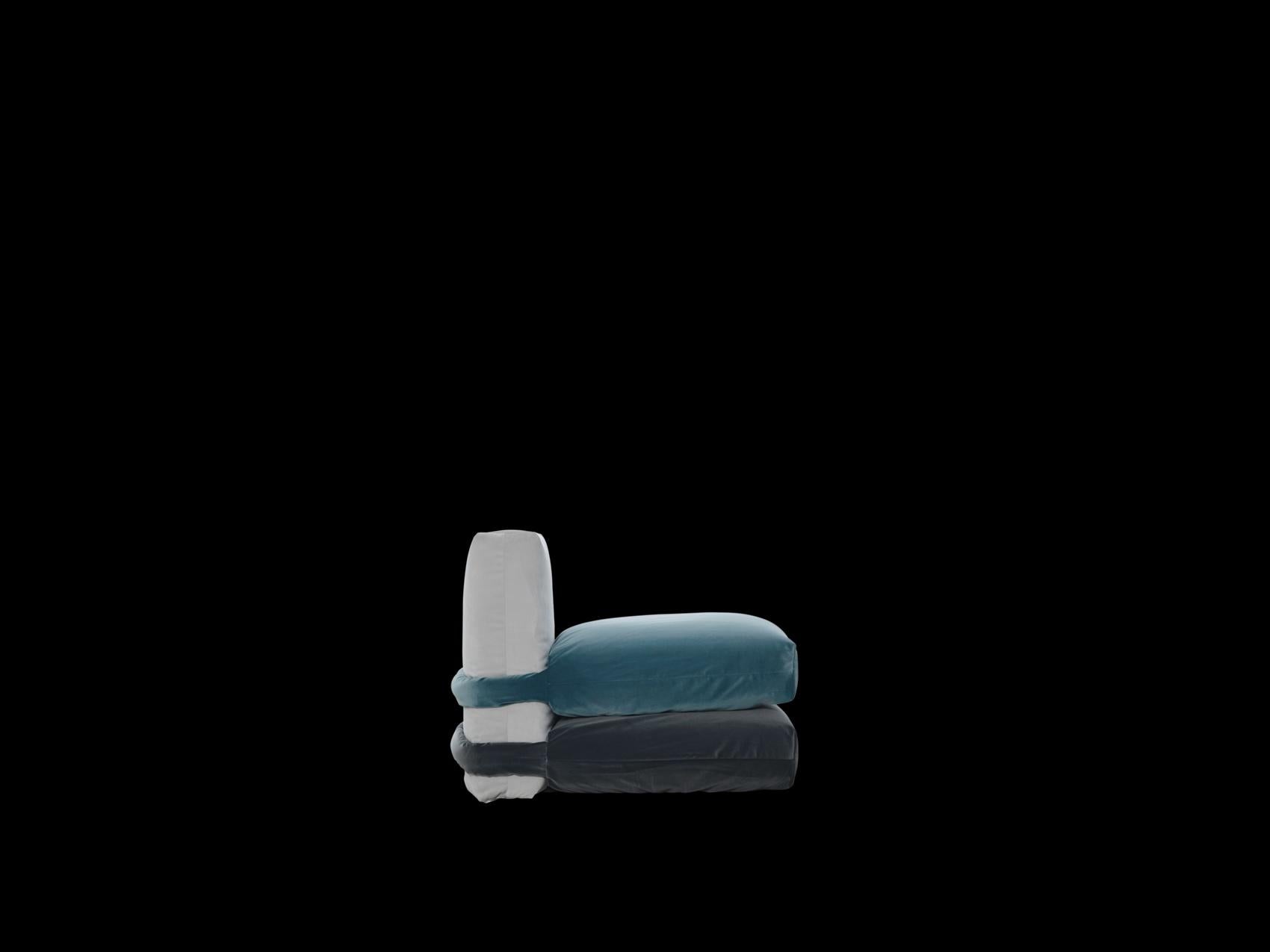 Muller Van Severen, Sofá almohada, Maharam, gris y azul, módulo central Español en venta