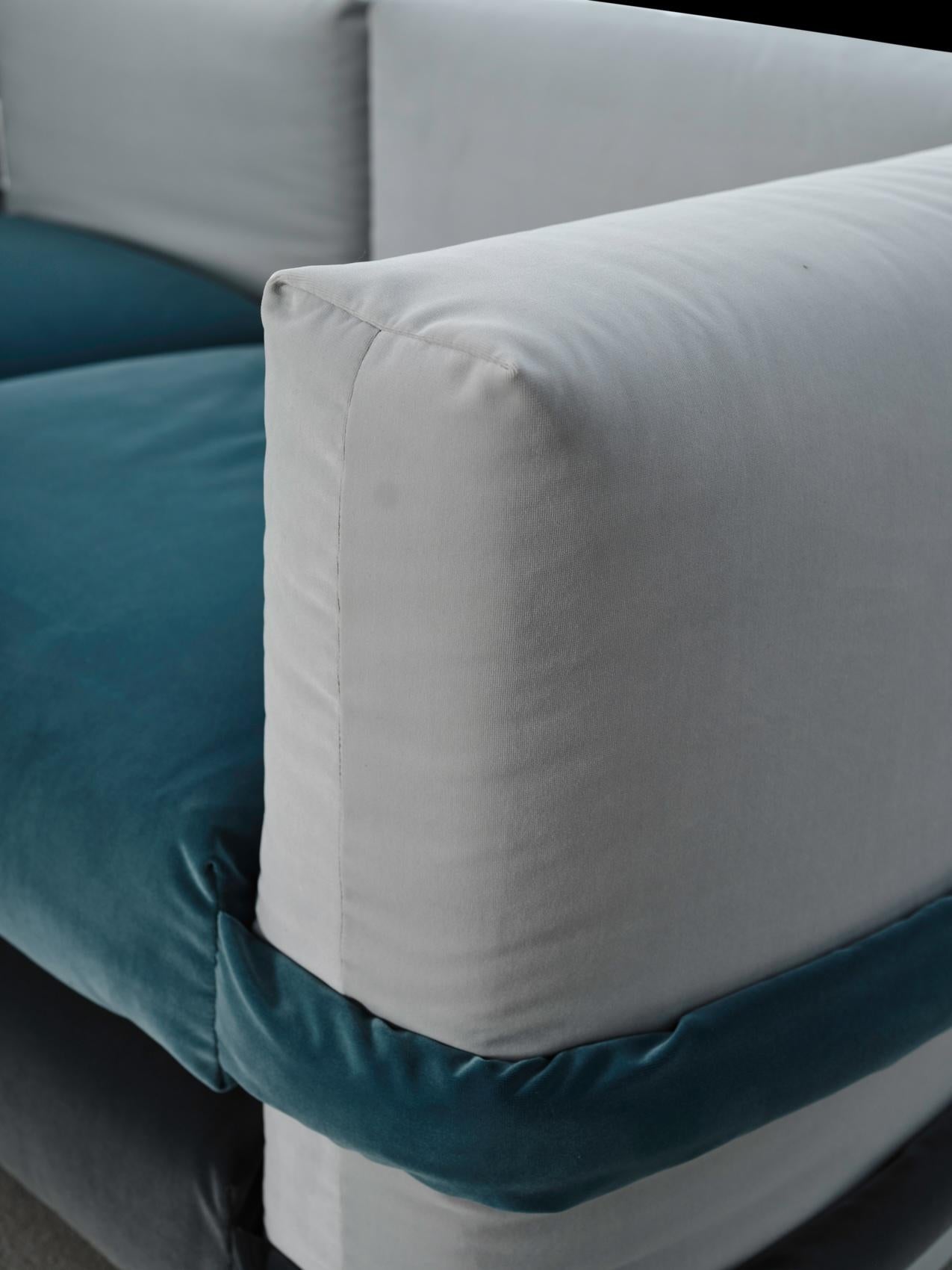 Muller Van Severen, Sofá Almohada, Maharam, Gris y Azul, Tres plazas en venta 3