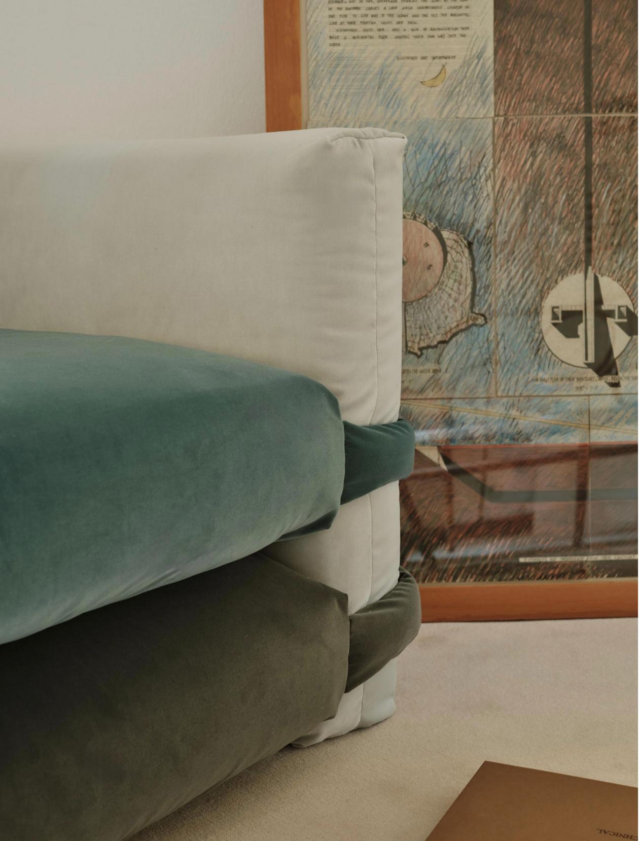 Muller Van Severen Kissen-Sofa aus Samt  Sofa für Bd Barcelona im Angebot 10