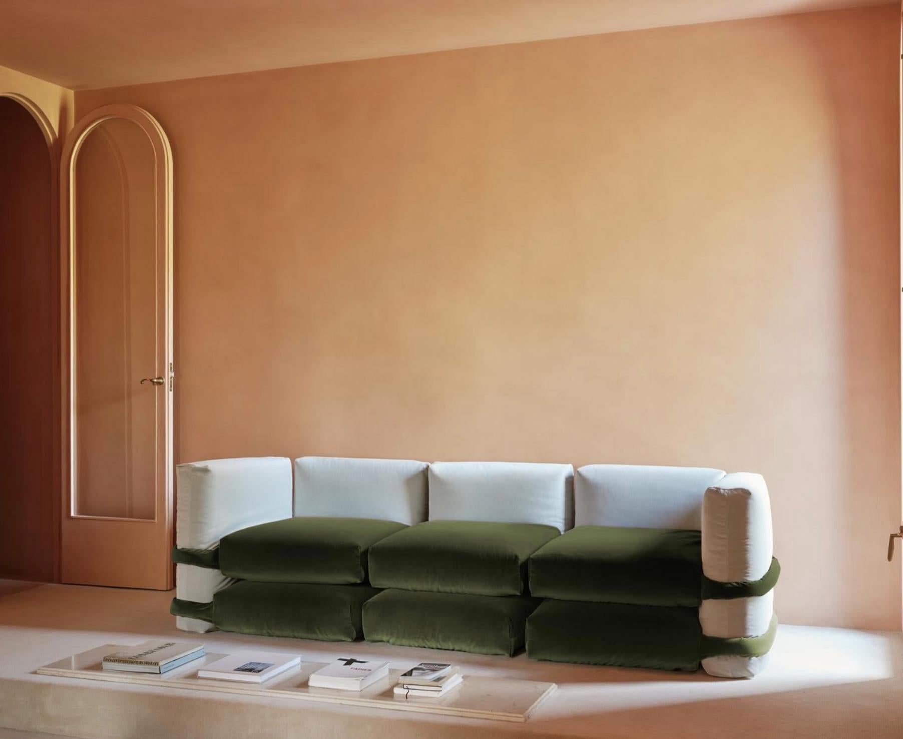 Muller Van Severen Kissen-Sofa aus Samt  Sofa für Bd Barcelona (21. Jahrhundert und zeitgenössisch) im Angebot