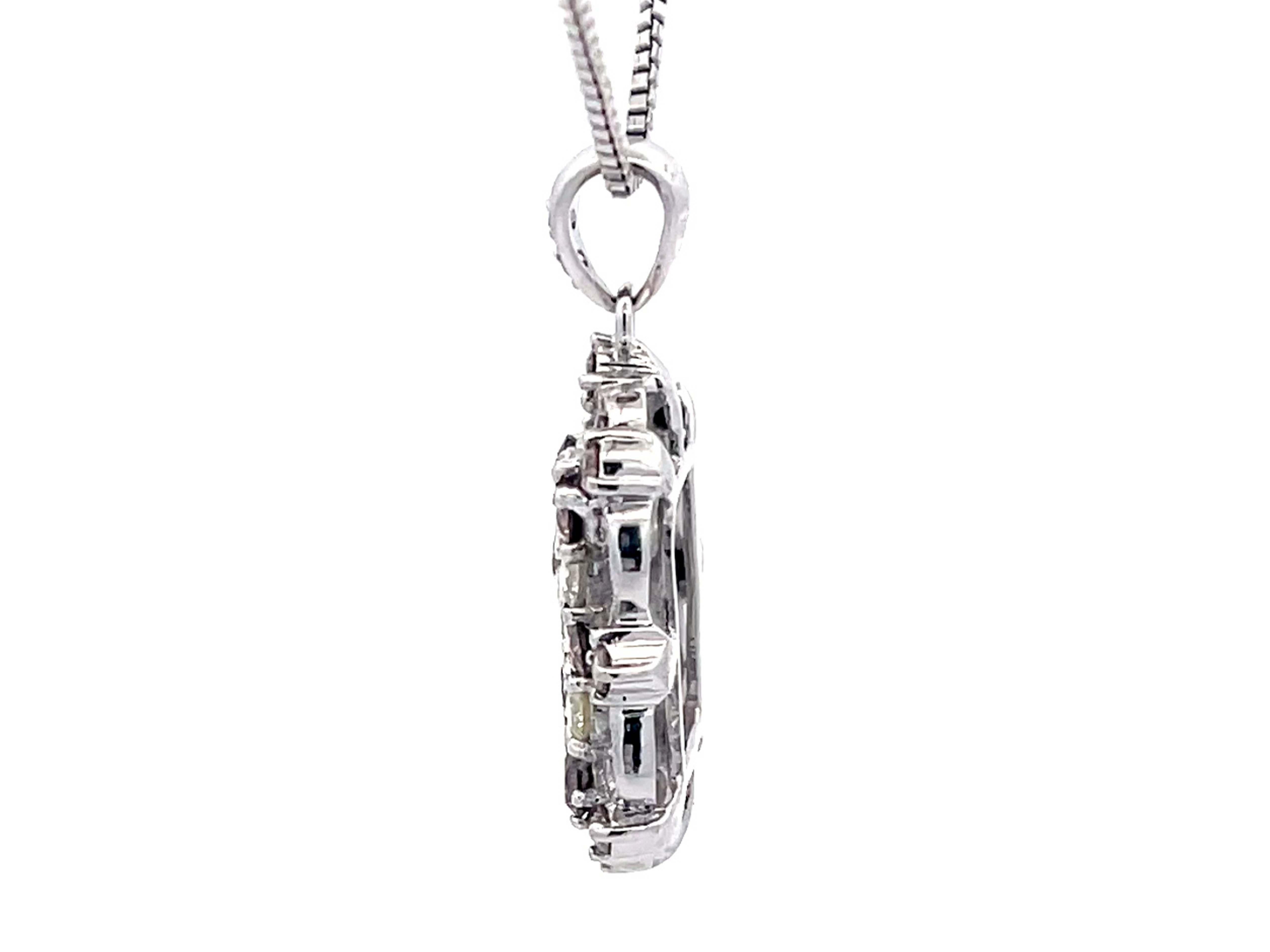 Pendentif en or blanc 18 carats avec diamants multicolores sur chaîne Pour femmes en vente