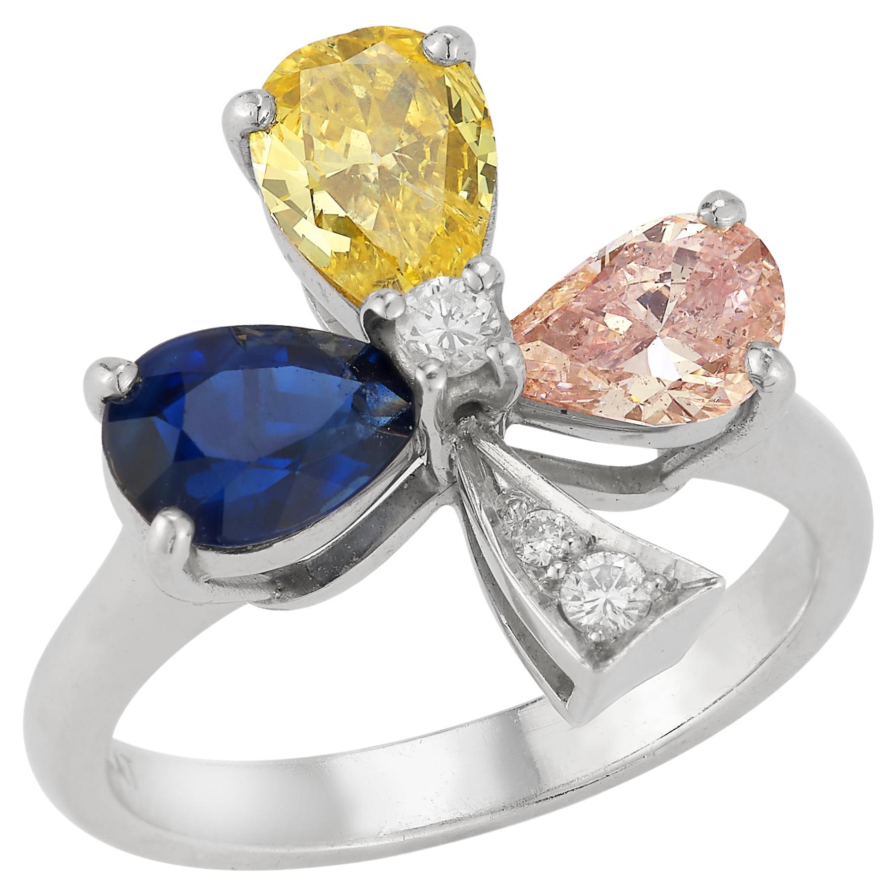 Bague fleur en diamants et saphirs multicolores en vente