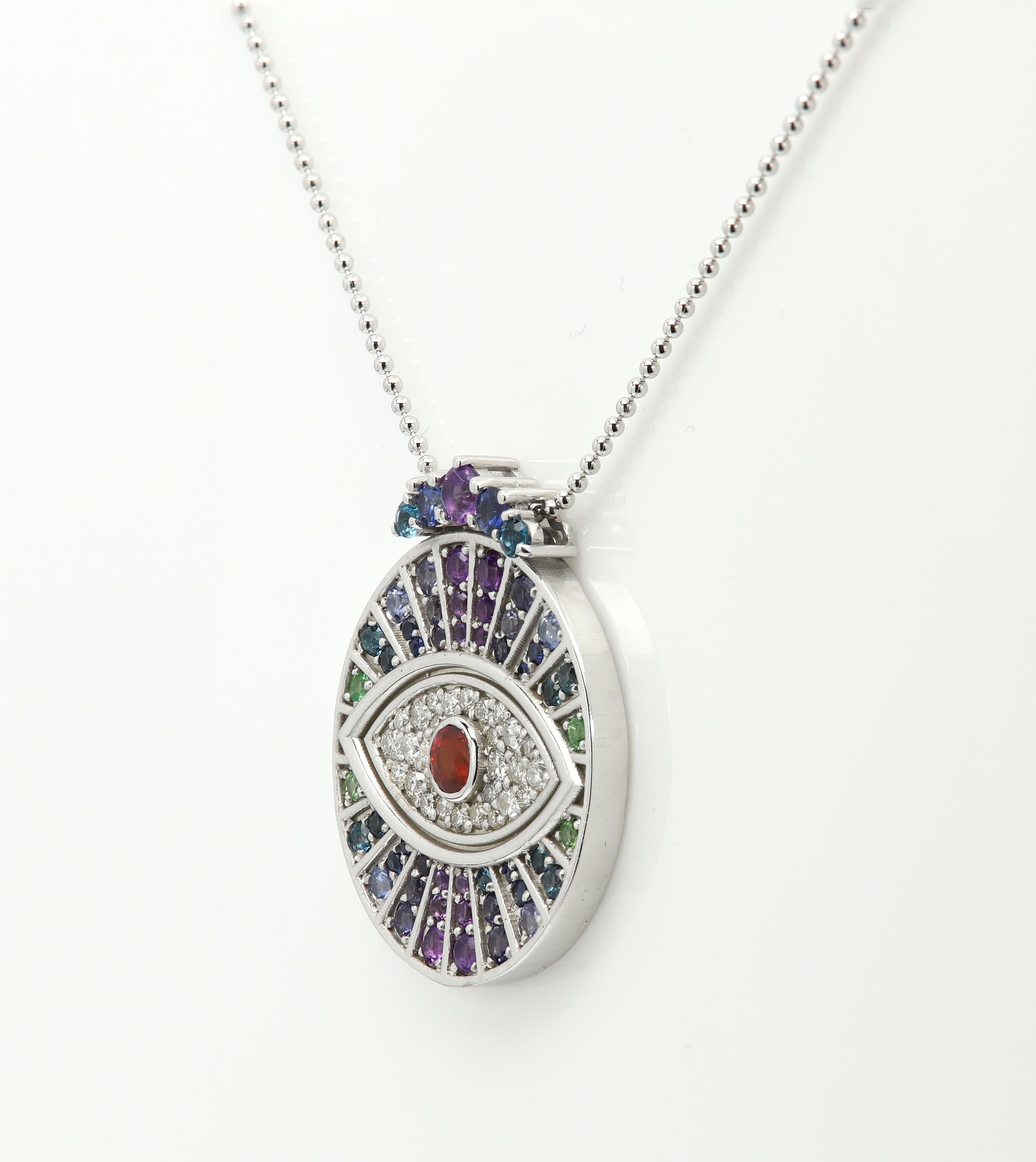 Collana con ciondolo in argento 925 Multi Color evil eye, fatta a mano, portafortuna. In condizioni Nuovo in vendita a Brooklyn, NY