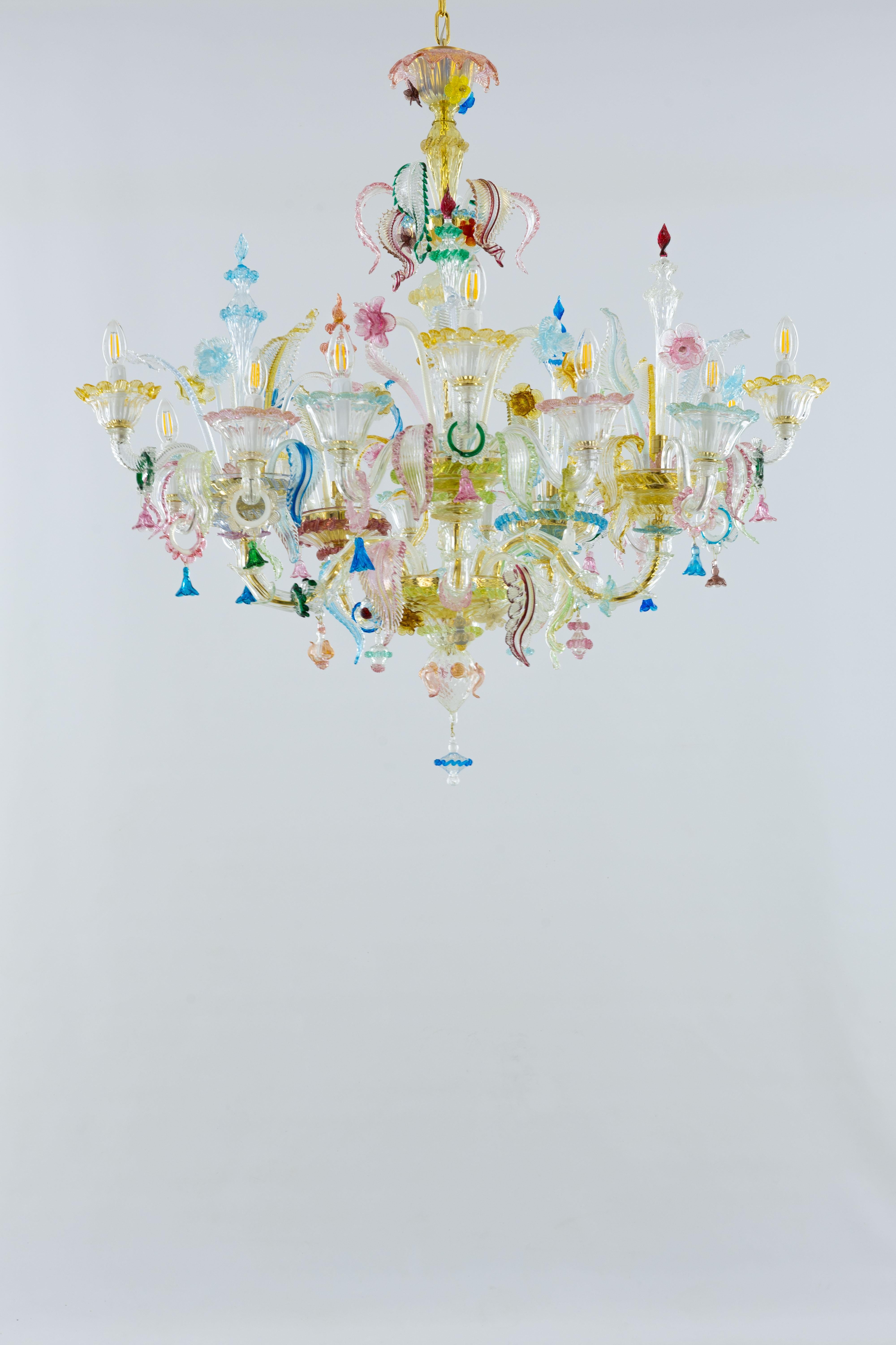 Multi-Color Floral Chandelier in Blown Murano Glass Deco, Giovanni Dalla Fina In Excellent Condition For Sale In Villaverla, IT