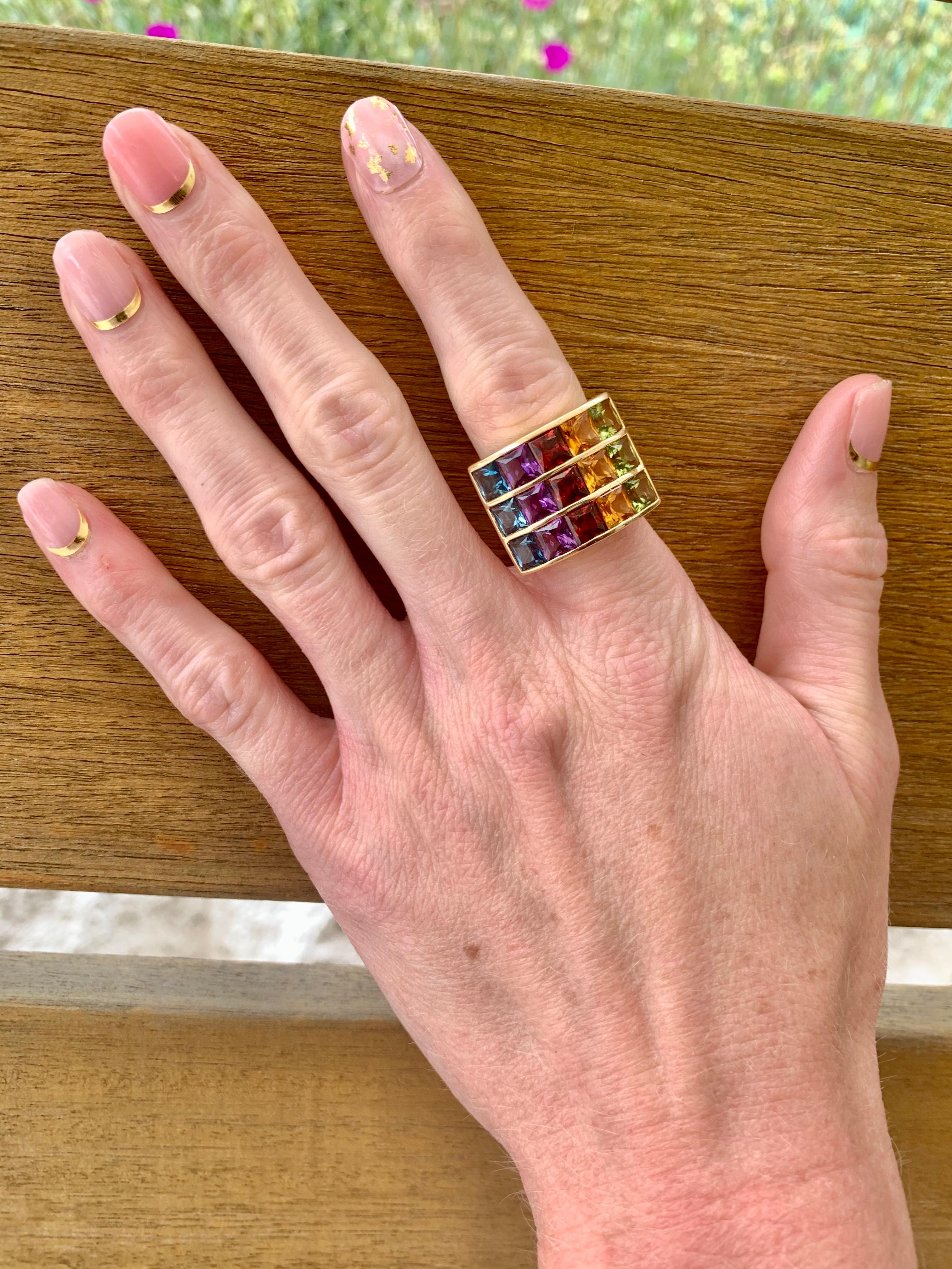 Multi-Color Rainbow Gemstone 14K Yellow Gold Ring In Excellent Condition In Beverly Hills, CA